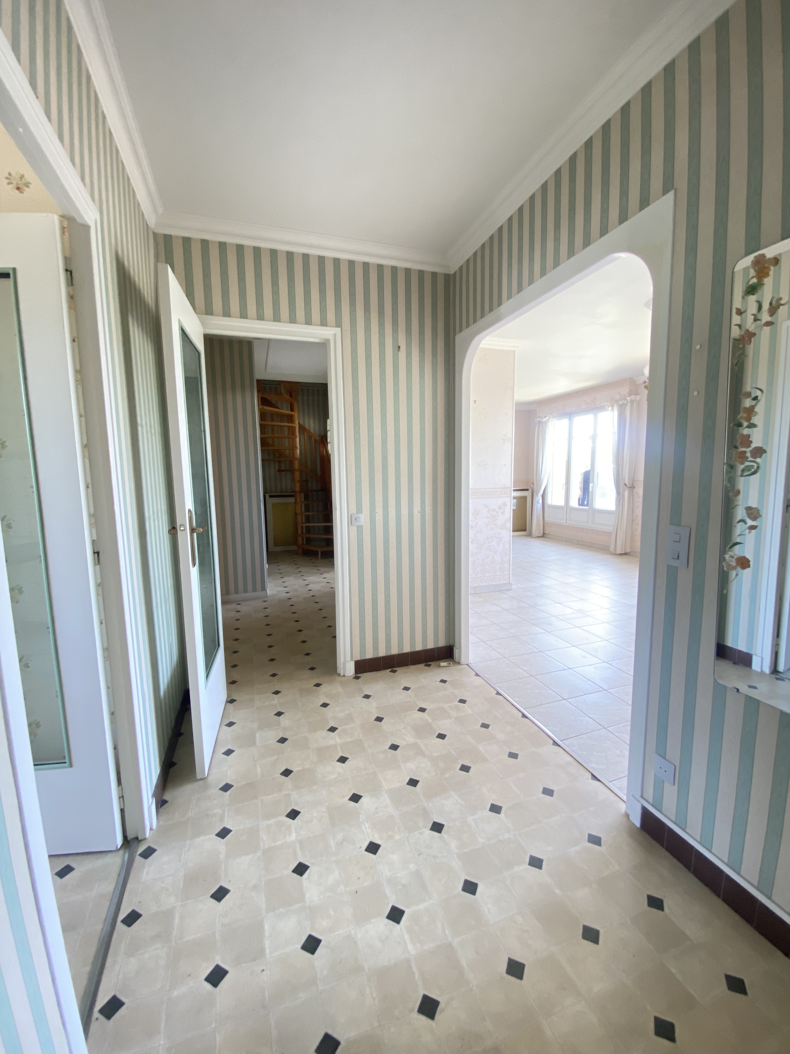 Achat immobilier Appartement 4 pièces  124m2 à Trouville-sur-Mer (14360) - Photo n°4