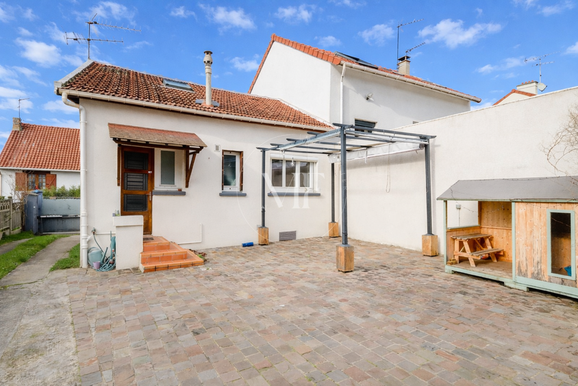 maison 4 pièces - 105m2 à Nanterre (92000)