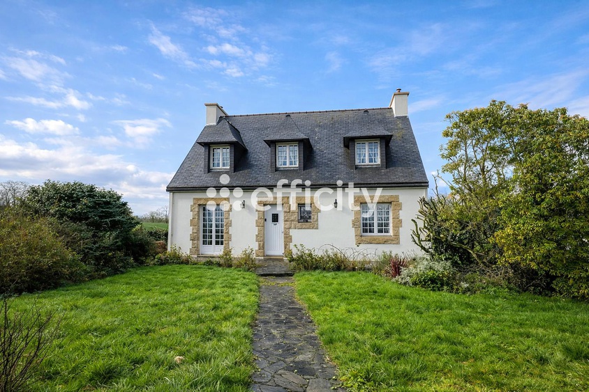 maison 7 pièces - 120m2 à Saint-Hernin (29270)