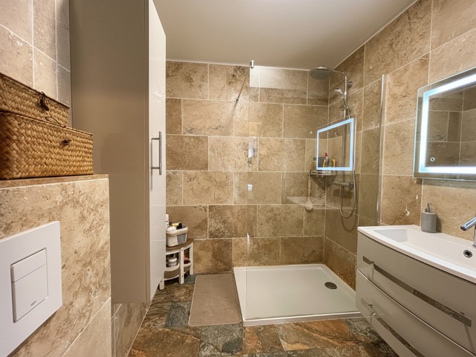 Achat immobilier Appartement 5 pièces  115m2 à Marseille (13005) - Photo n°6