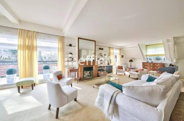 appartement 5 pièces - 152m2 à Jouy-en-Josas (78350)