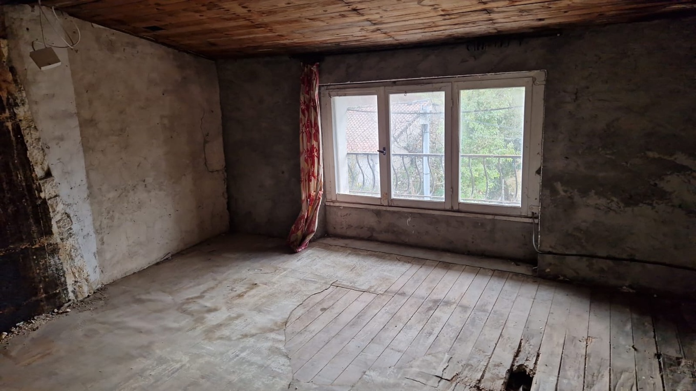 Achat immobilier Maison 5 pièces  78m2 à La Couronne (16400) - Photo n°6