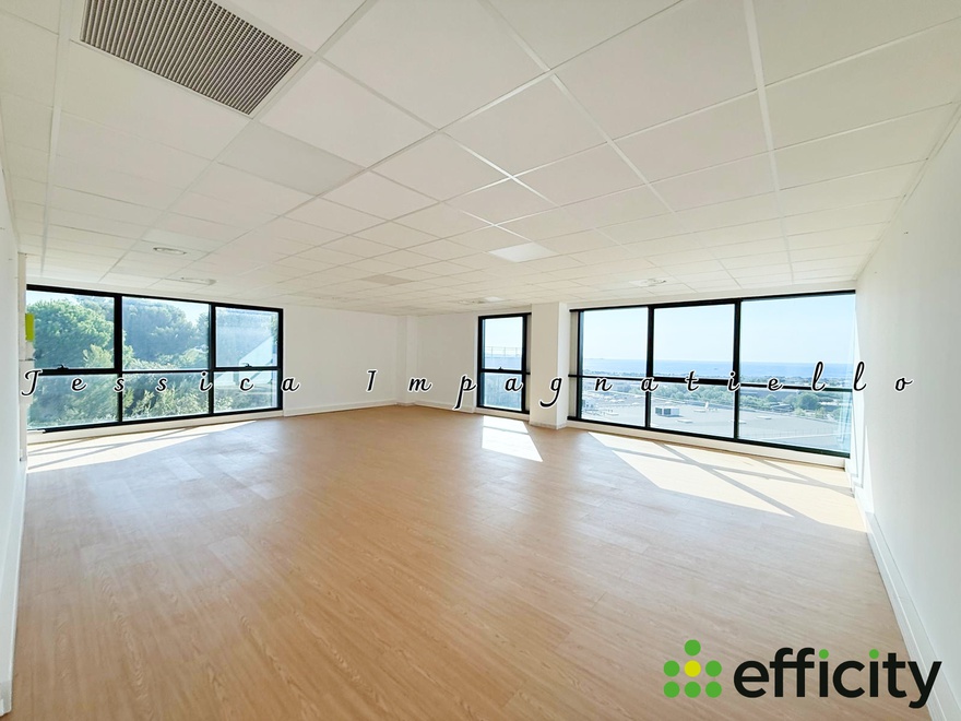 bureau 1 pièces - 72m2 à La Ciotat (13600)