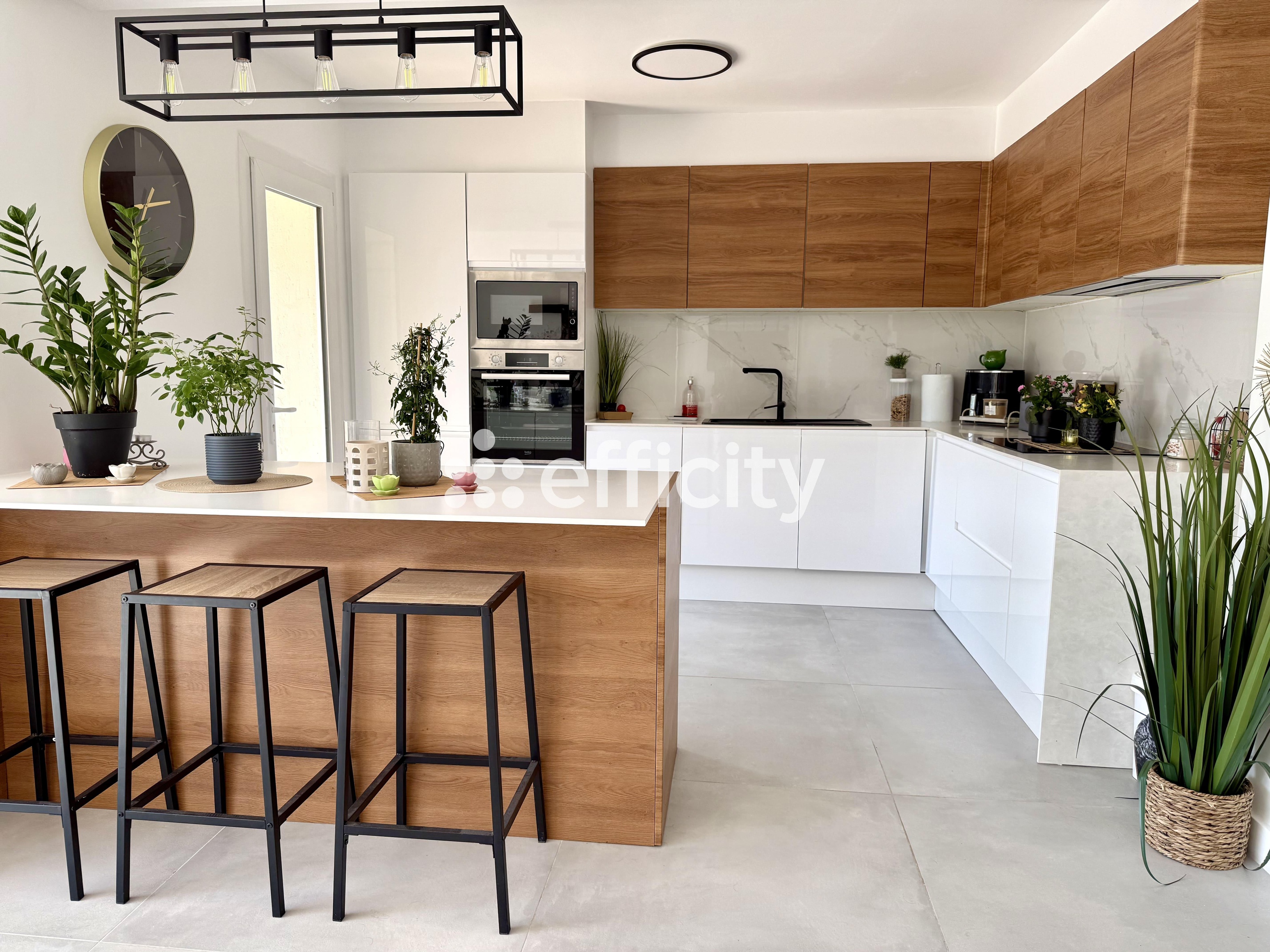 maison 5 pièces - 150m2 à Adrets-de-l’Estérel (83600)