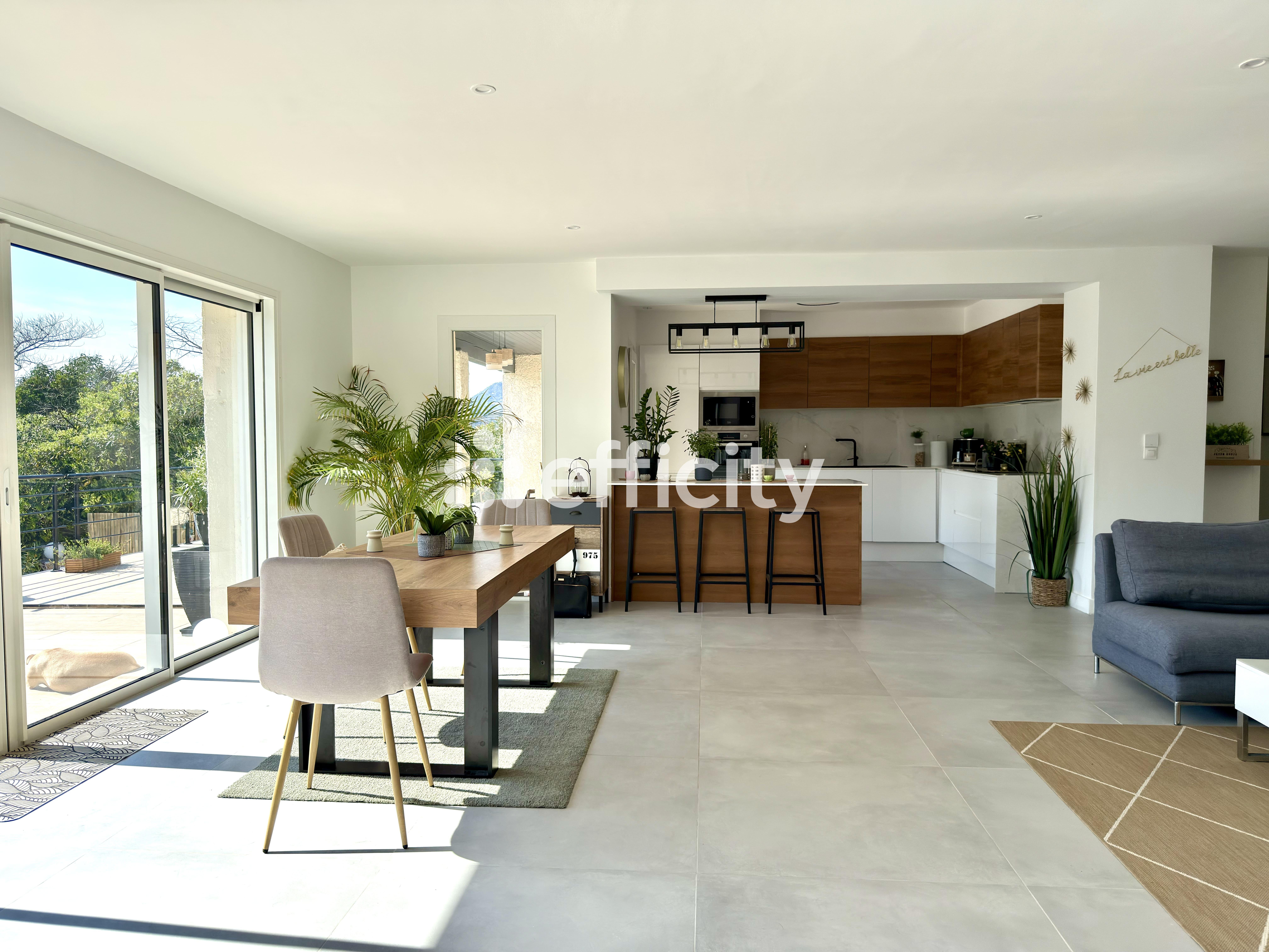 Maison 5 pièces 150 m² · à Mandelieu-la-Napoule · 150 m² · 780 000 €