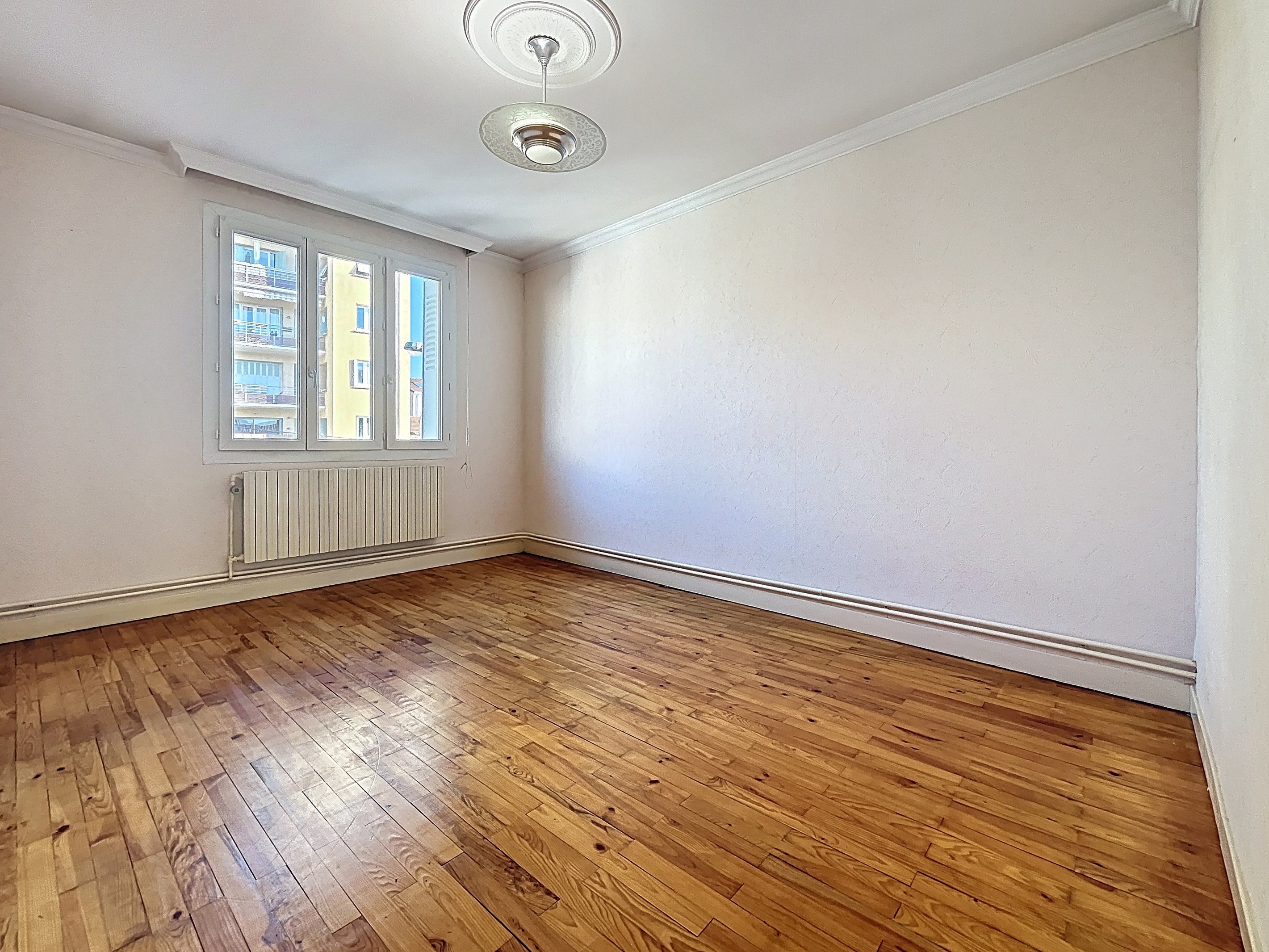Achat immobilier Appartement 4 pièces  77m2 à Valence (26000) - Photo n°8
