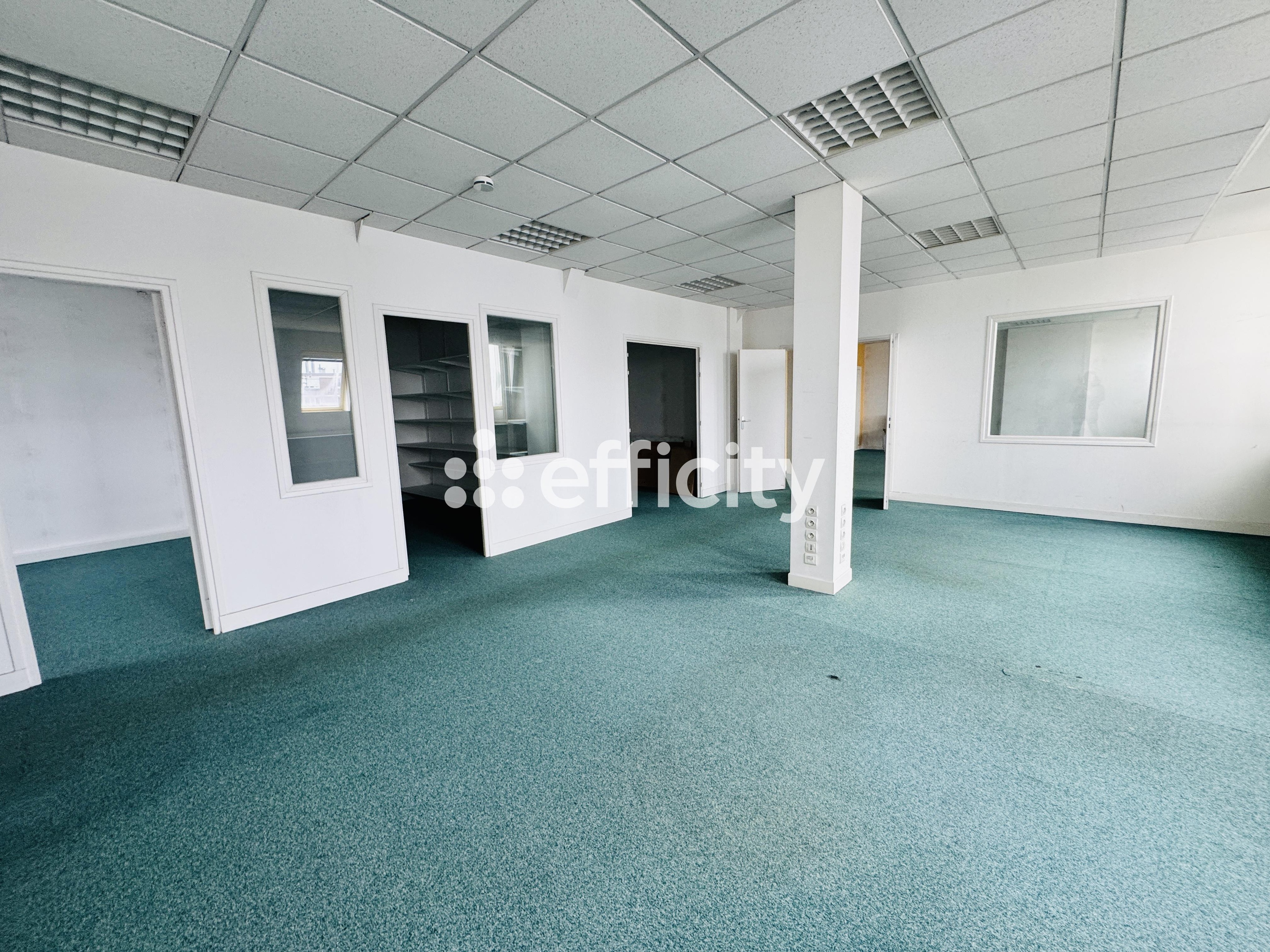 Achat immobilier Bureau 6 pièces  141m2 à Roubaix (59100) - Photo n°1