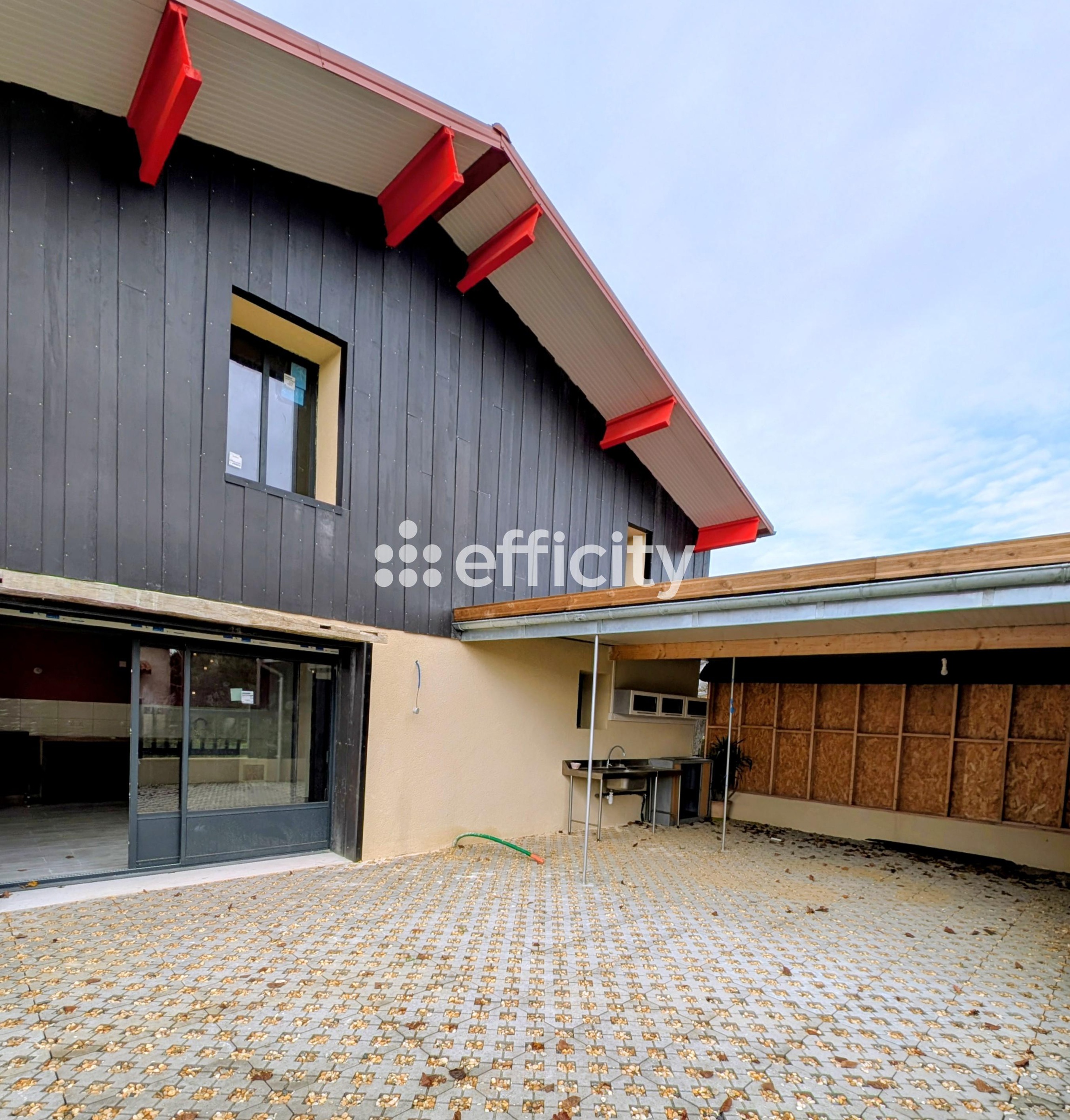 Achat immobilier Maison 7 pièces  250m2 à Vendays-Montalivet (33930) - Photo n°5