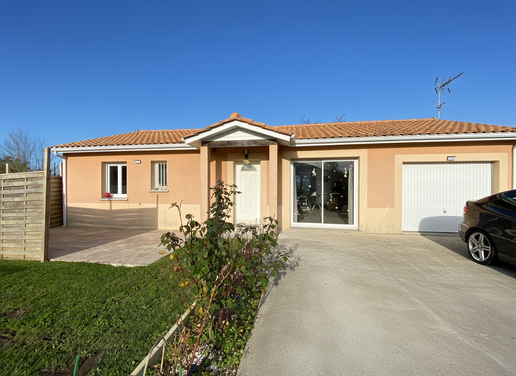 Achat immobilier Maison 4 pièces  90m2 à La Lande-de-Fronsac (33240) - Photo n°1