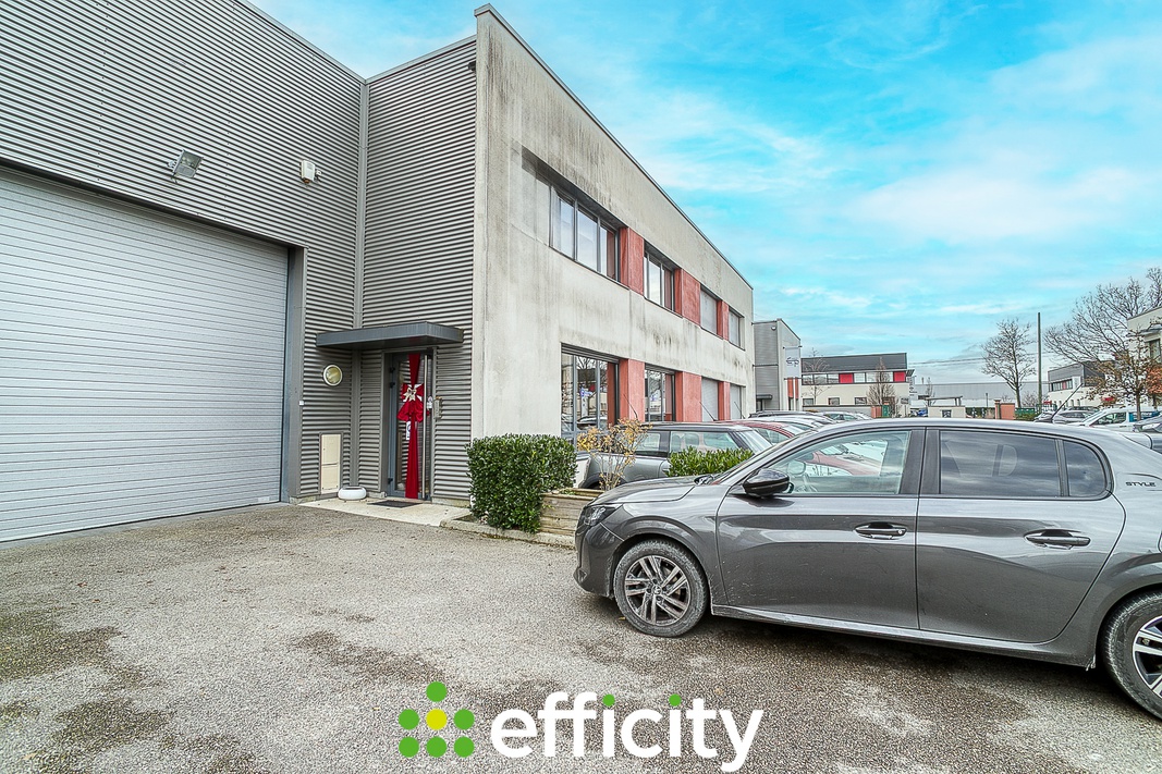 local commercial  - 534m2 à Décines-Charpieu (69150)