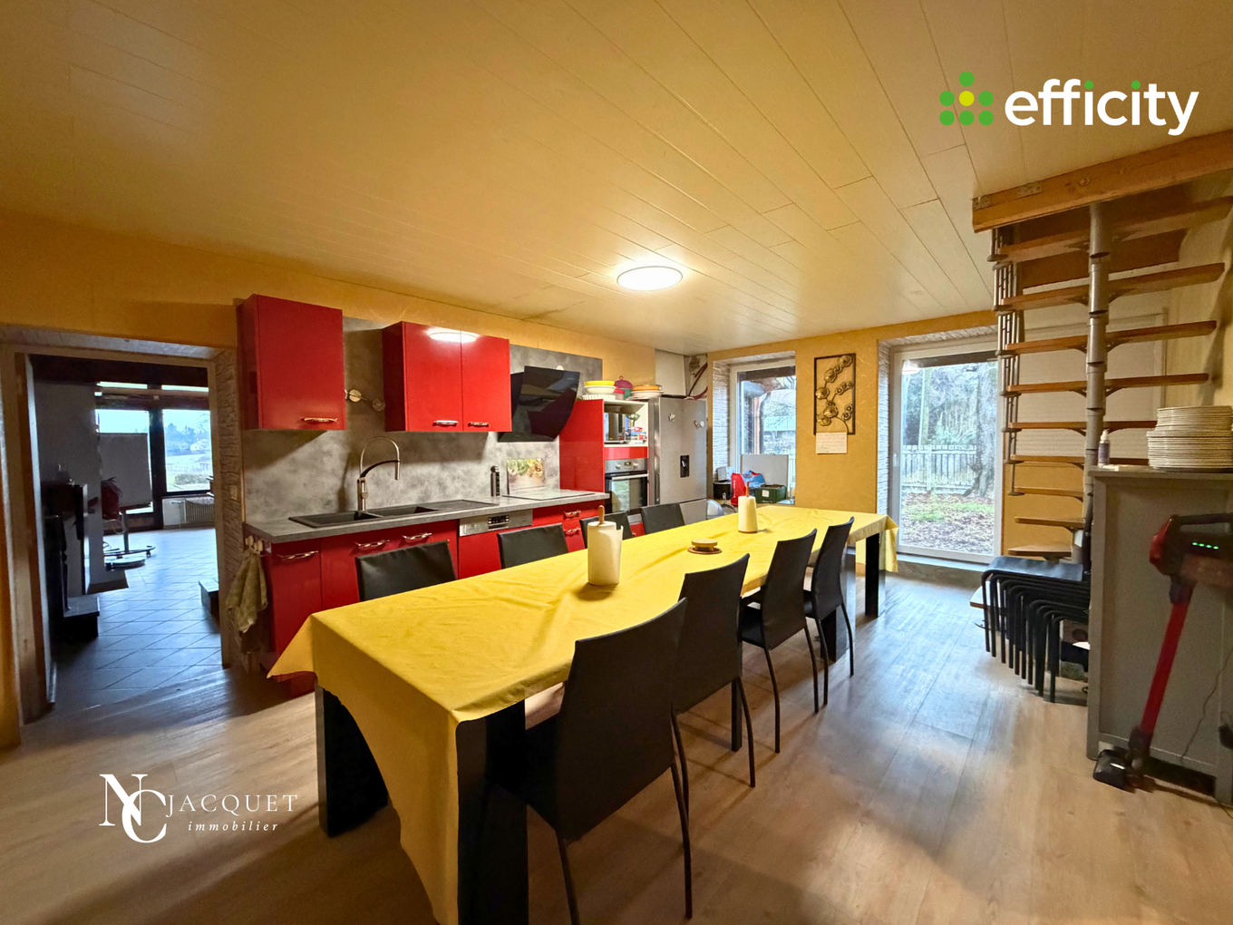 Achat immobilier Maison 11 pièces  334m2 à Les Abrets en Dauphiné (38490) - Photo n°11