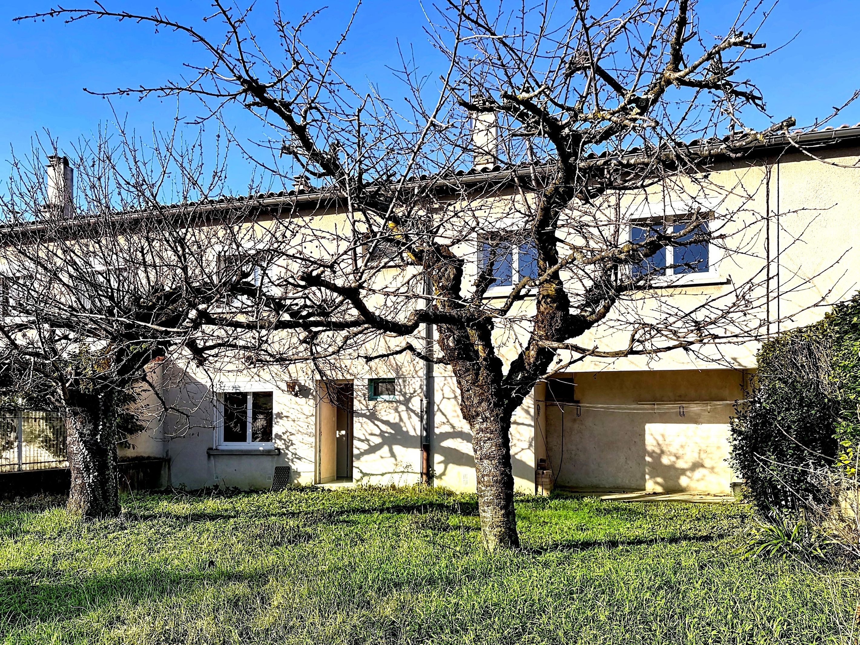 Achat immobilier Maison 8 pièces  145m2 à Valence (26000) - Photo n°1
