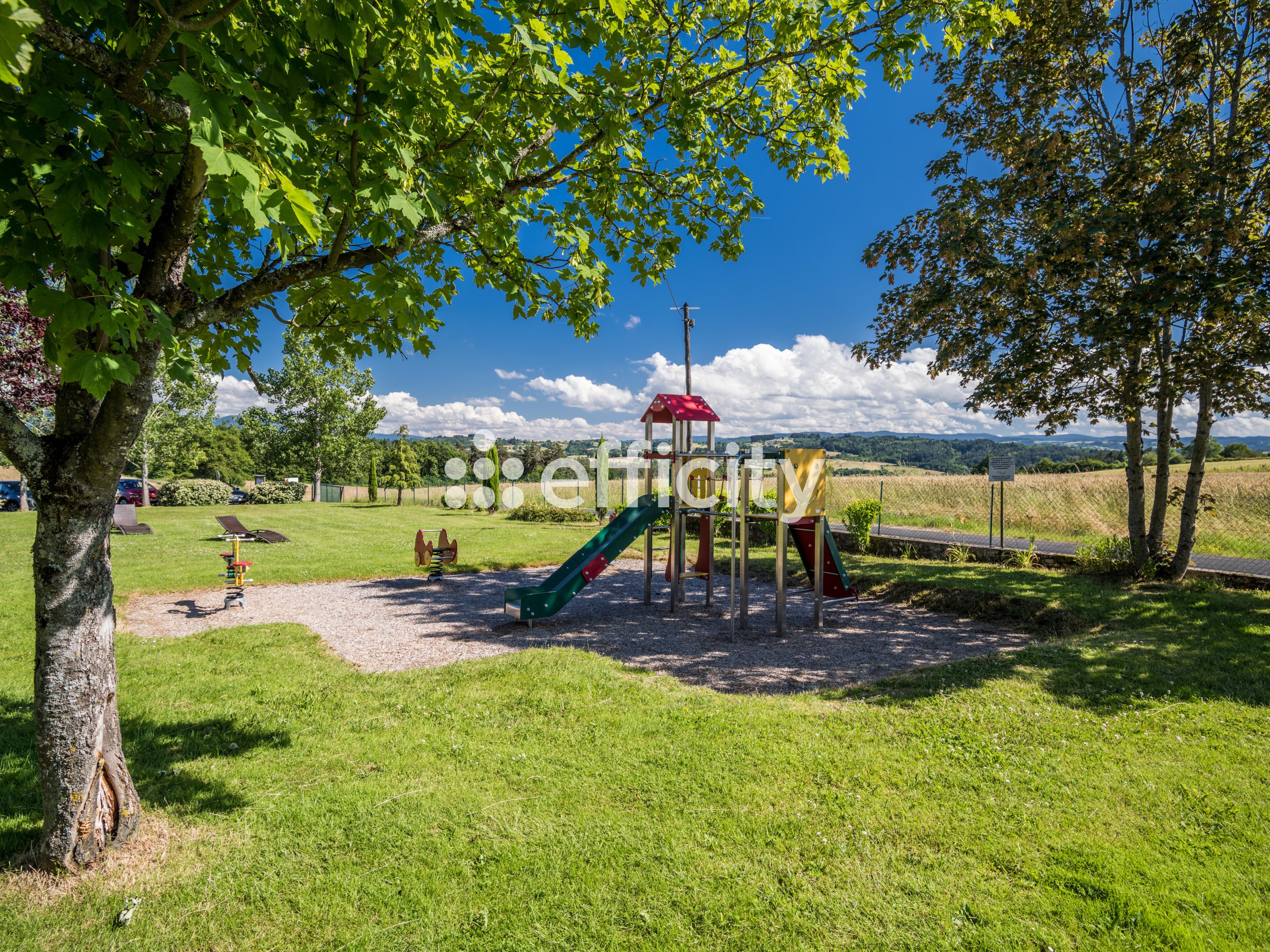 Achat immobilier Local commercial 42 pièces  600m2 à Aubusson-d'Auvergne (63120) - Photo n°15