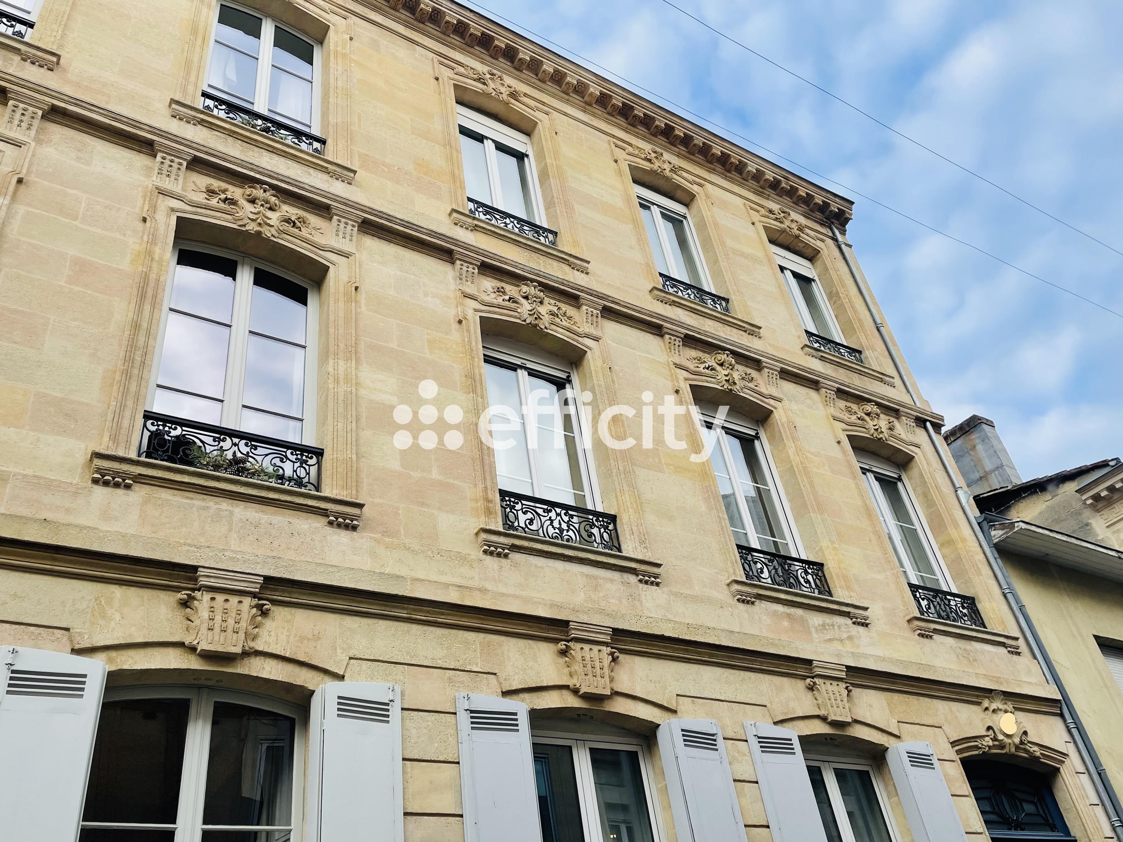 appartement 2 pièces - 46m2 à Bordeaux (33000)