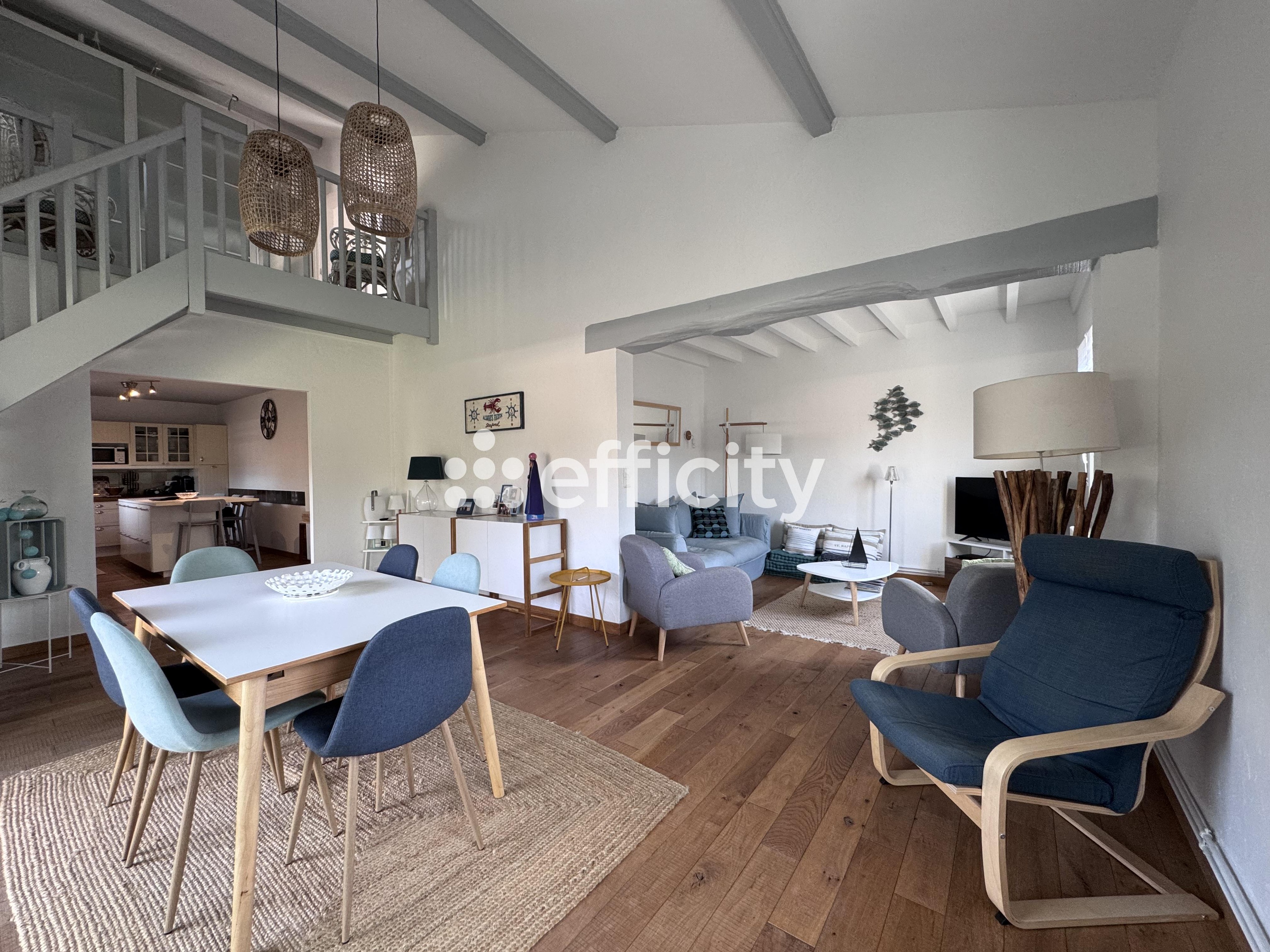 Achat immobilier Maison 7 pièces  143m2 à Lanton (33138) - Photo n°1