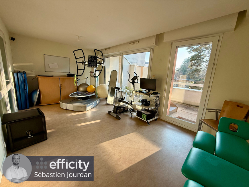 Achat immobilier Local commercial 6 pièces  112m2 à Rennes (35700) - Photo n°1