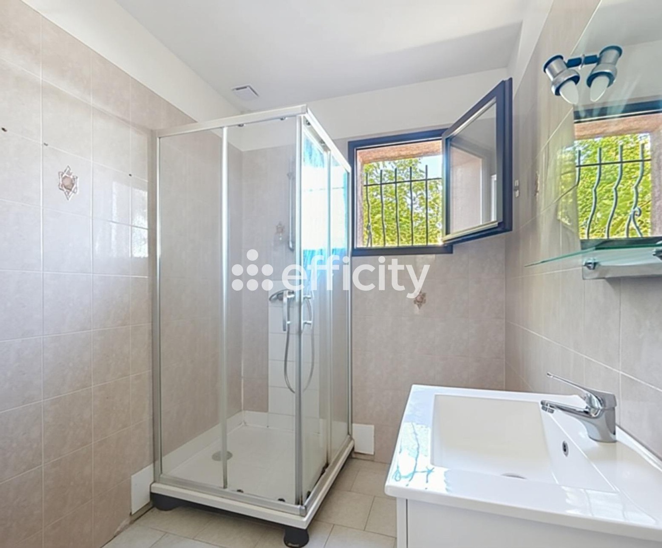 Achat immobilier Maison 4 pièces  84m2 à Carro (13500) - Photo n°4