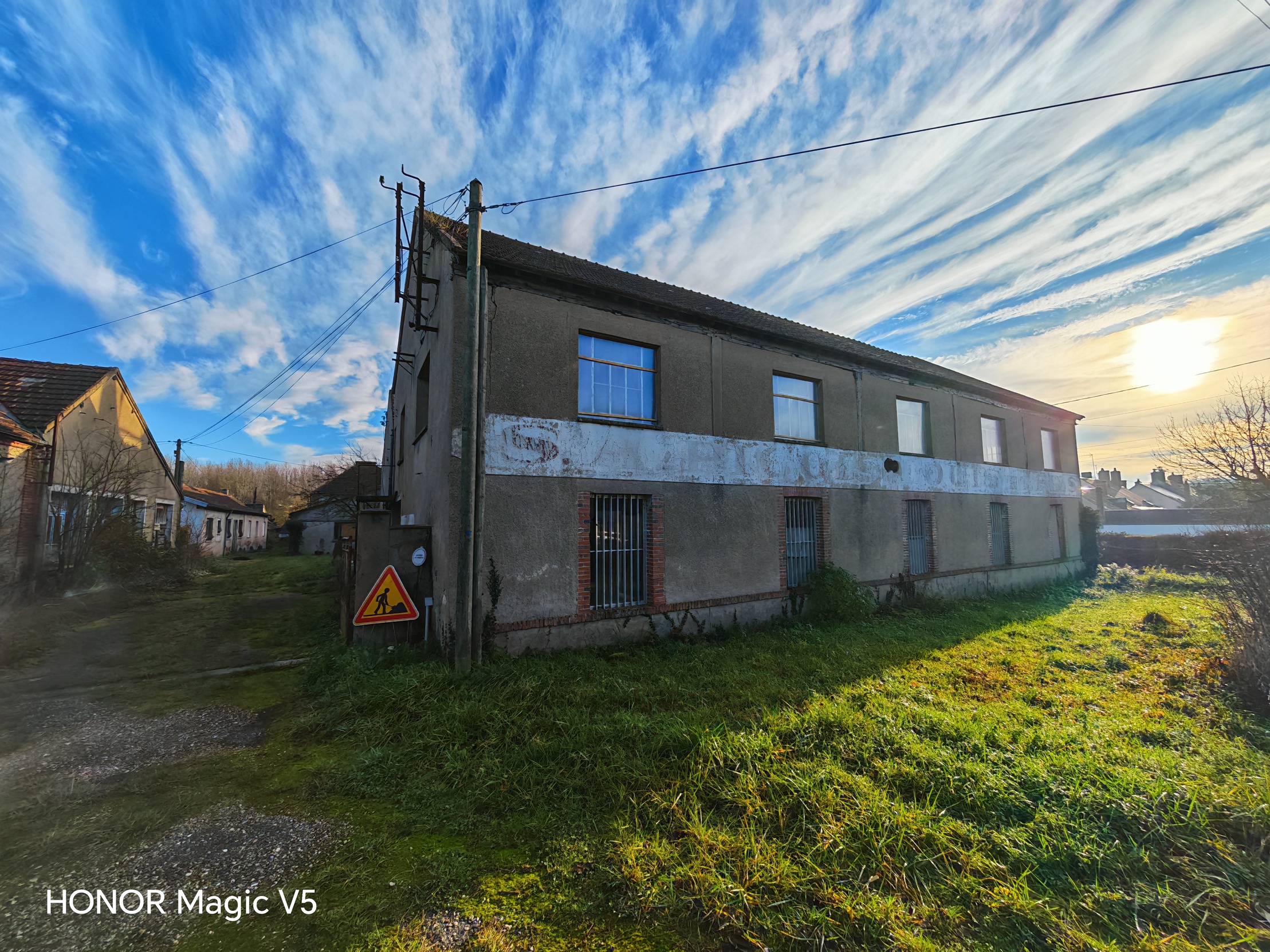 immeuble 15 pièces - 2850m2 à Mehun-sur-Yèvre (18500)