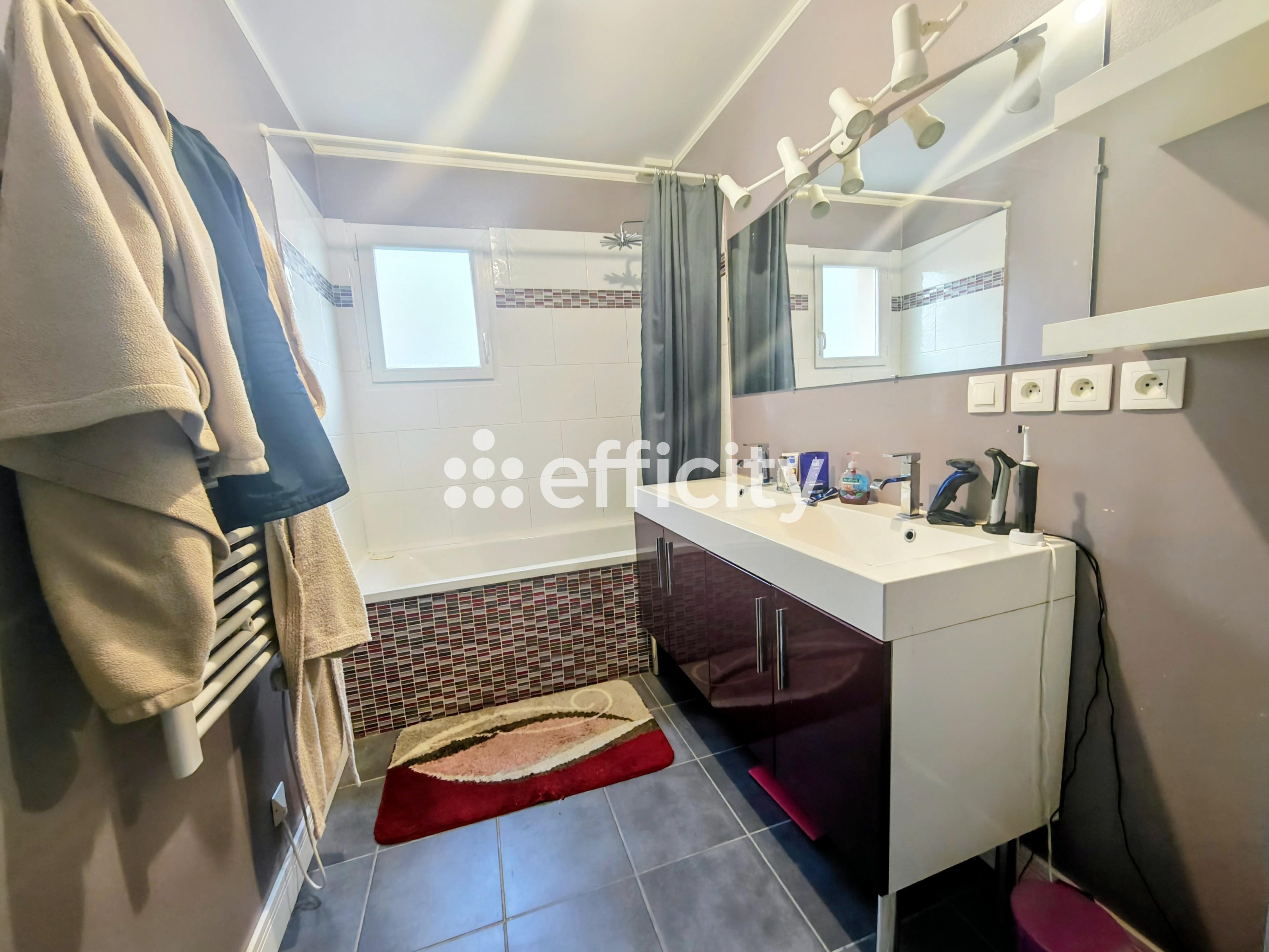 Achat immobilier Maison 5 pièces  90m2 à Pugnac (33710) - Photo n°8