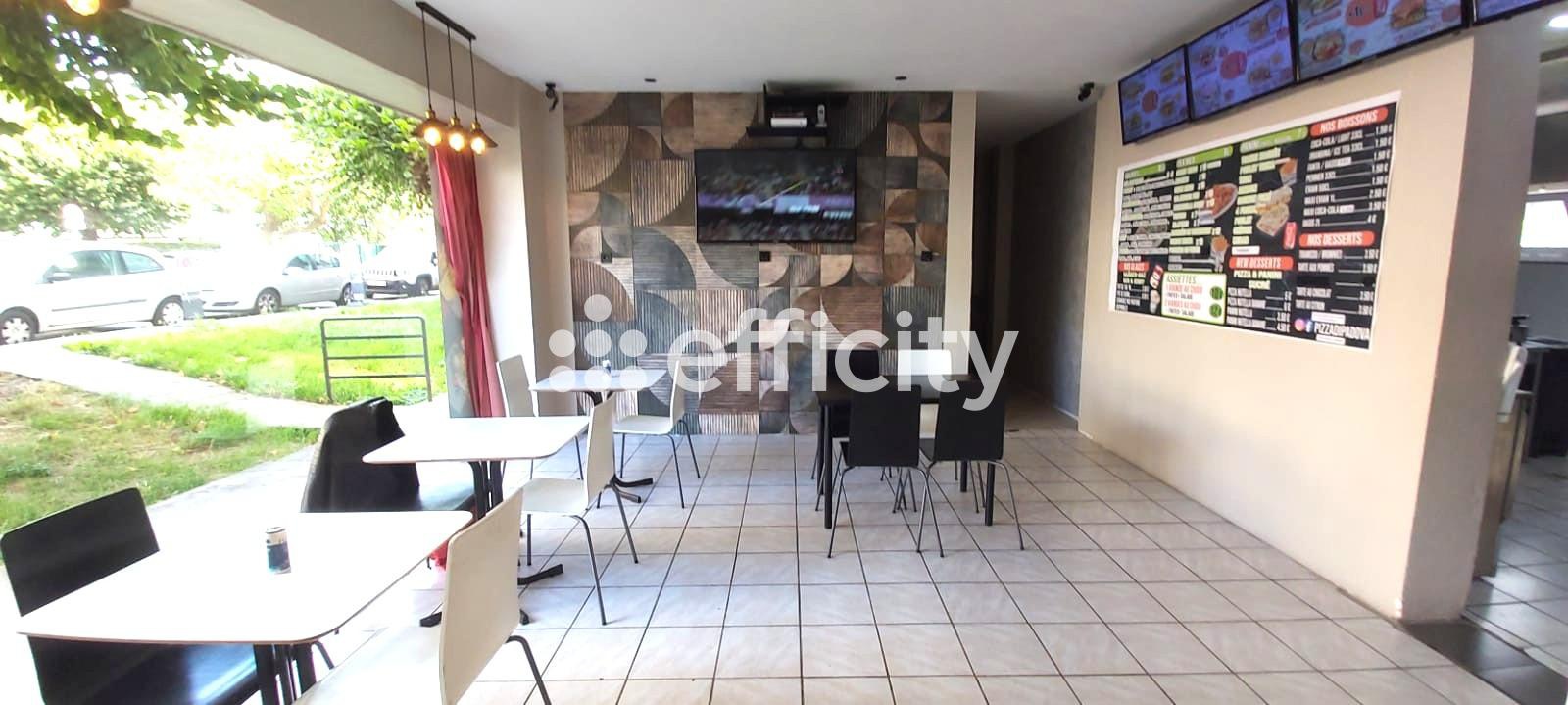 Fonds De Commerce - 107 m² EXCLUSIVITÉ · à Le Pecq · 107 m² · 57 000 €