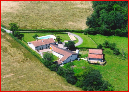 maison 9 pièces - 230m2 à Neulise (42590)