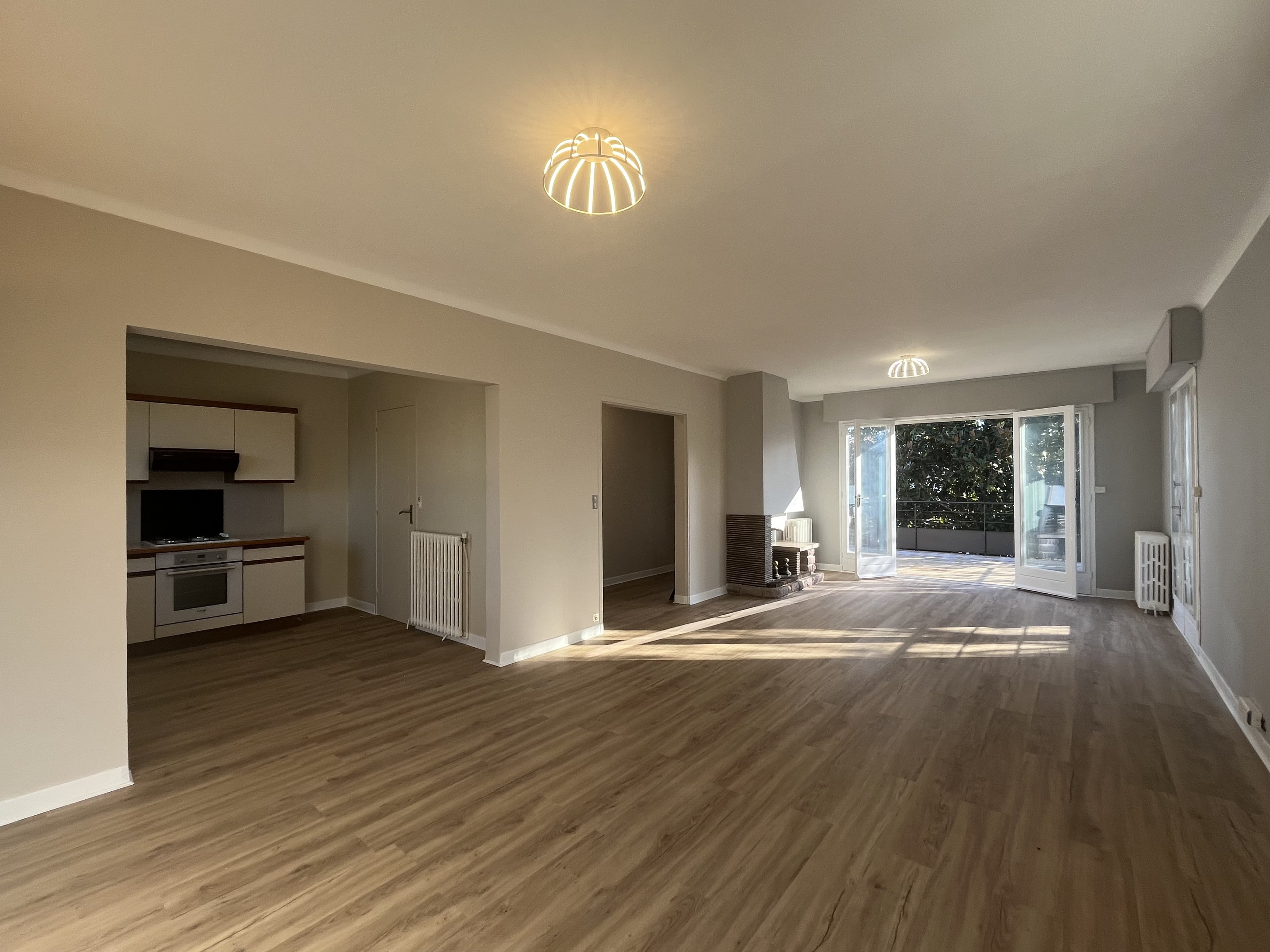 Achat immobilier Maison 5 pièces  158m2 à Salles (33770) - Photo n°1