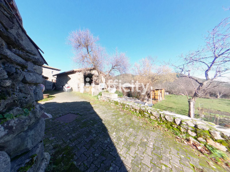 maison 4 pièces - 175m2 à Mariac (07160)