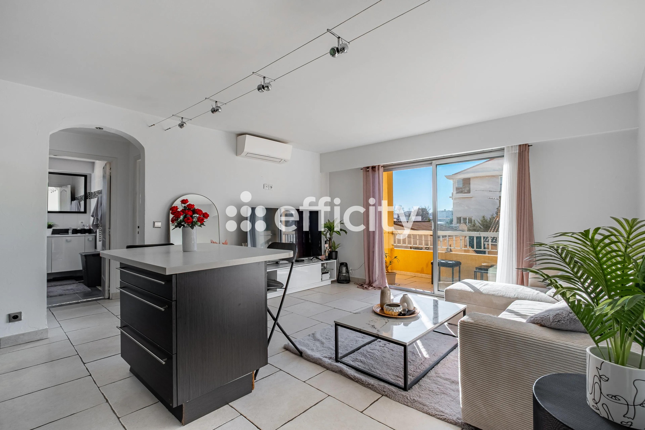 appartement 2 pièces - 44m2 à Fréjus (83600)