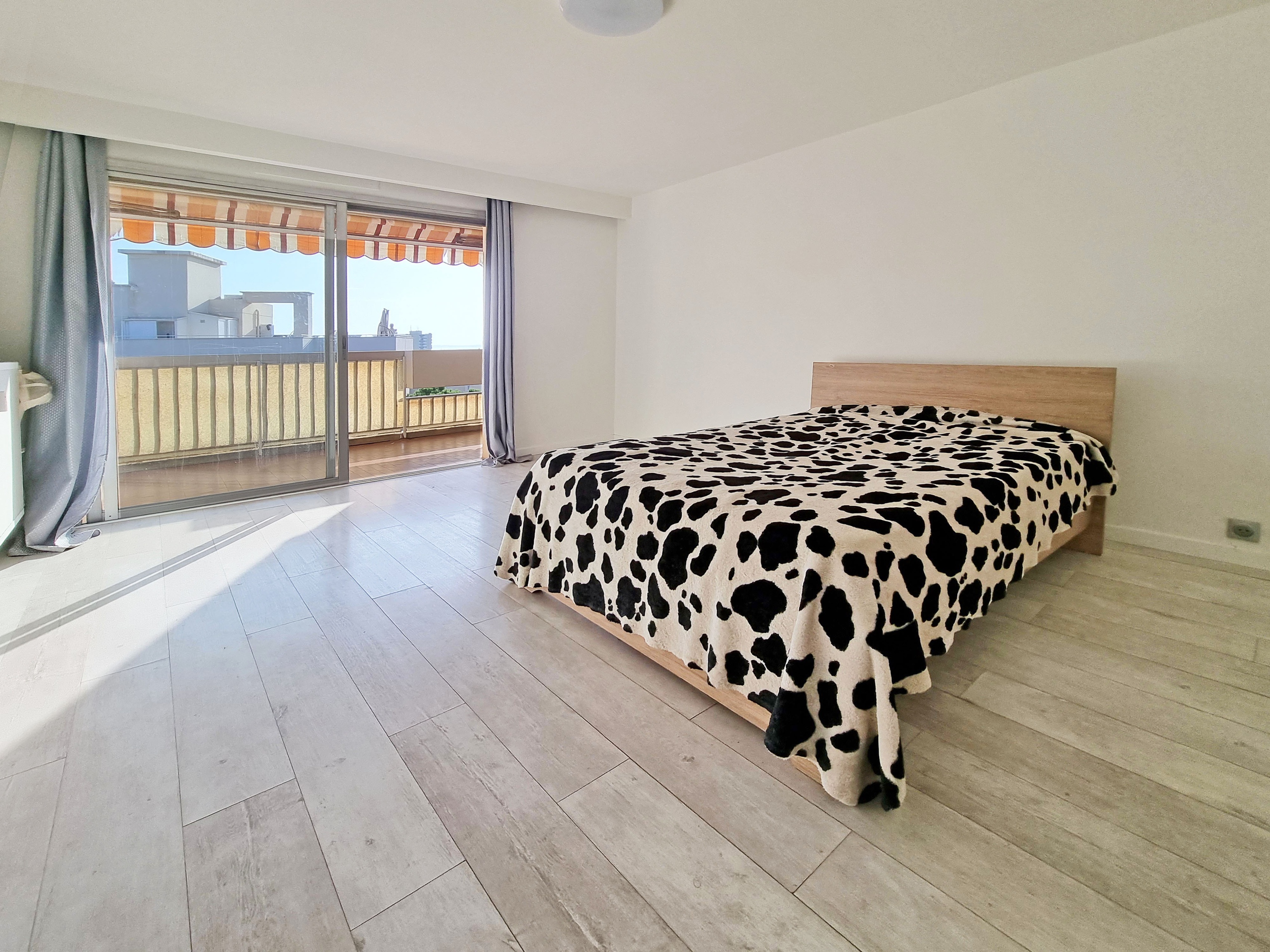 Achat immobilier Appartement 2 pièces  62m2 à Nice (06200) - Photo n°8