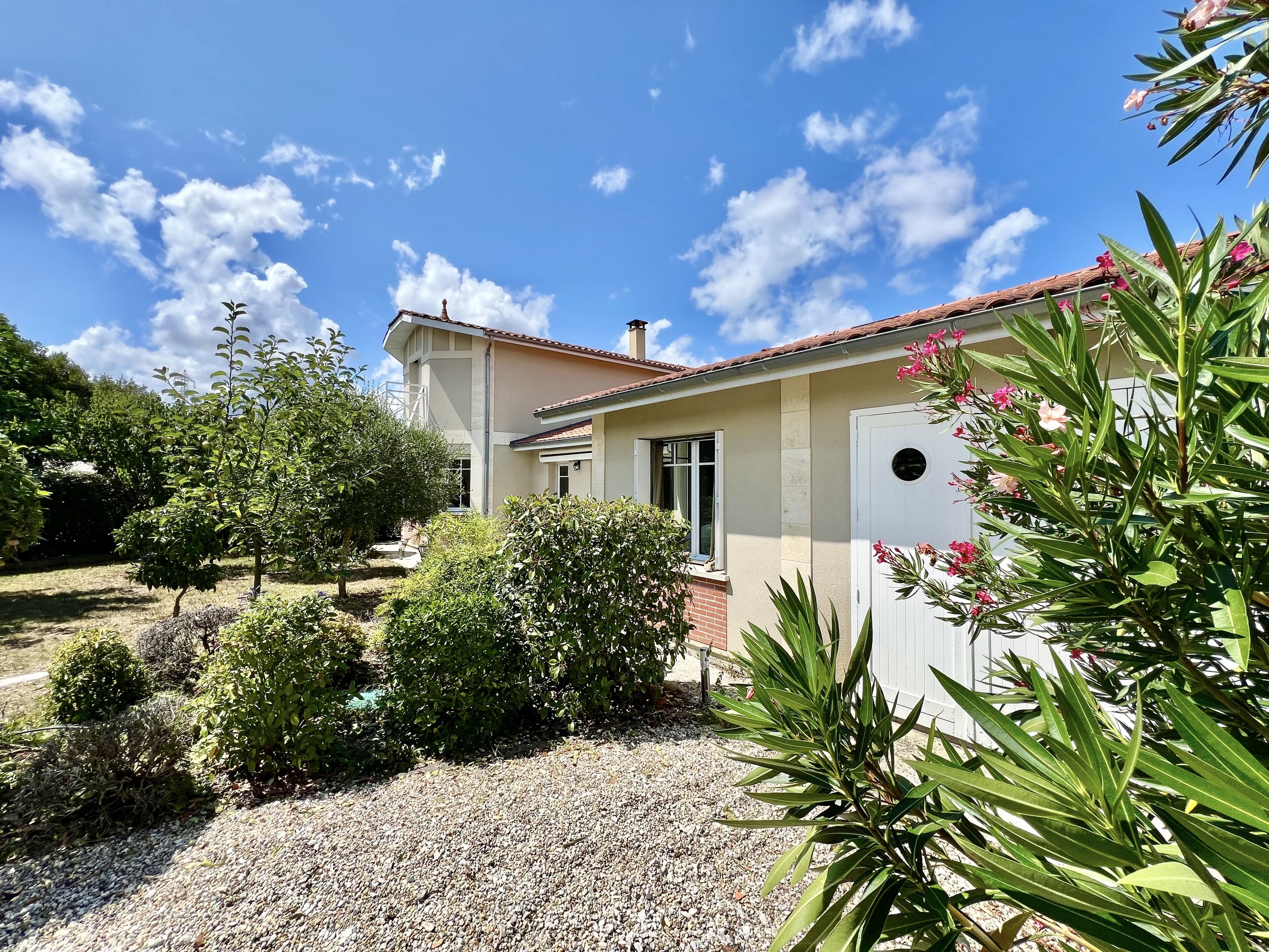 maison 6 pièces - 146m2 à Eysines (33320)