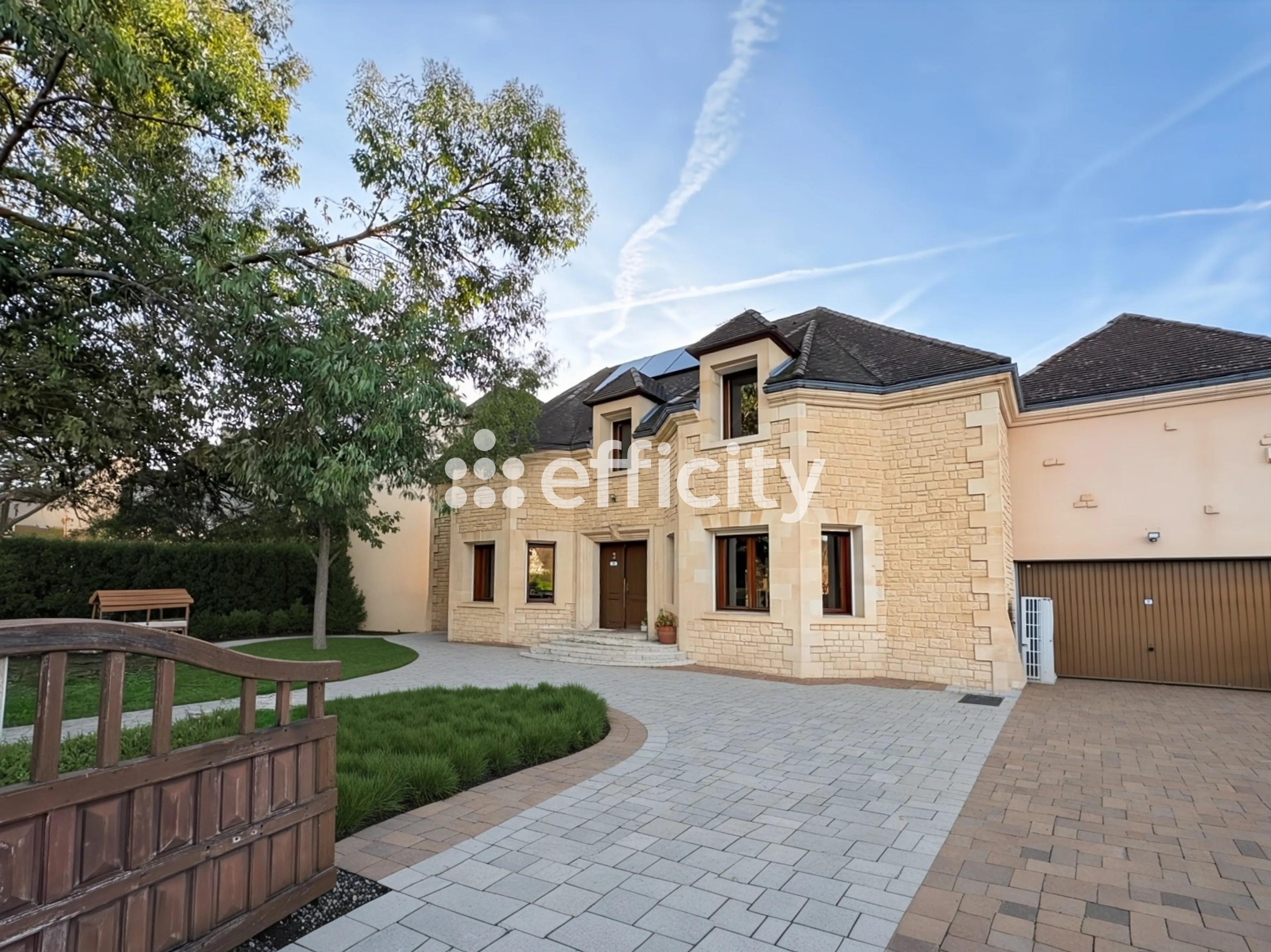 Achat immobilier Maison 9 pièces  230m2 à Saint-Prix (95390) - Photo n°1