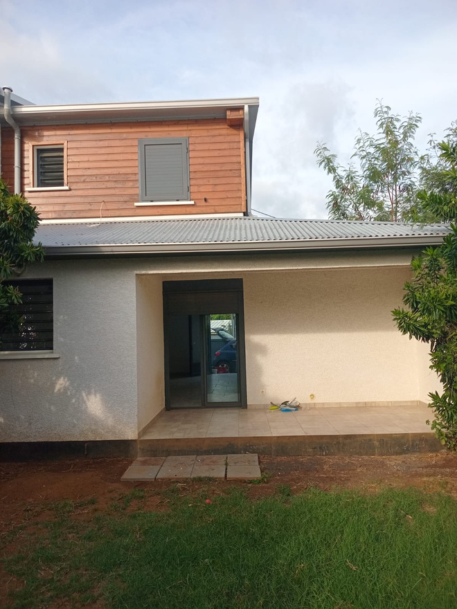 maison 4 pièces - 80m2 à Saint-Pierre (97432)