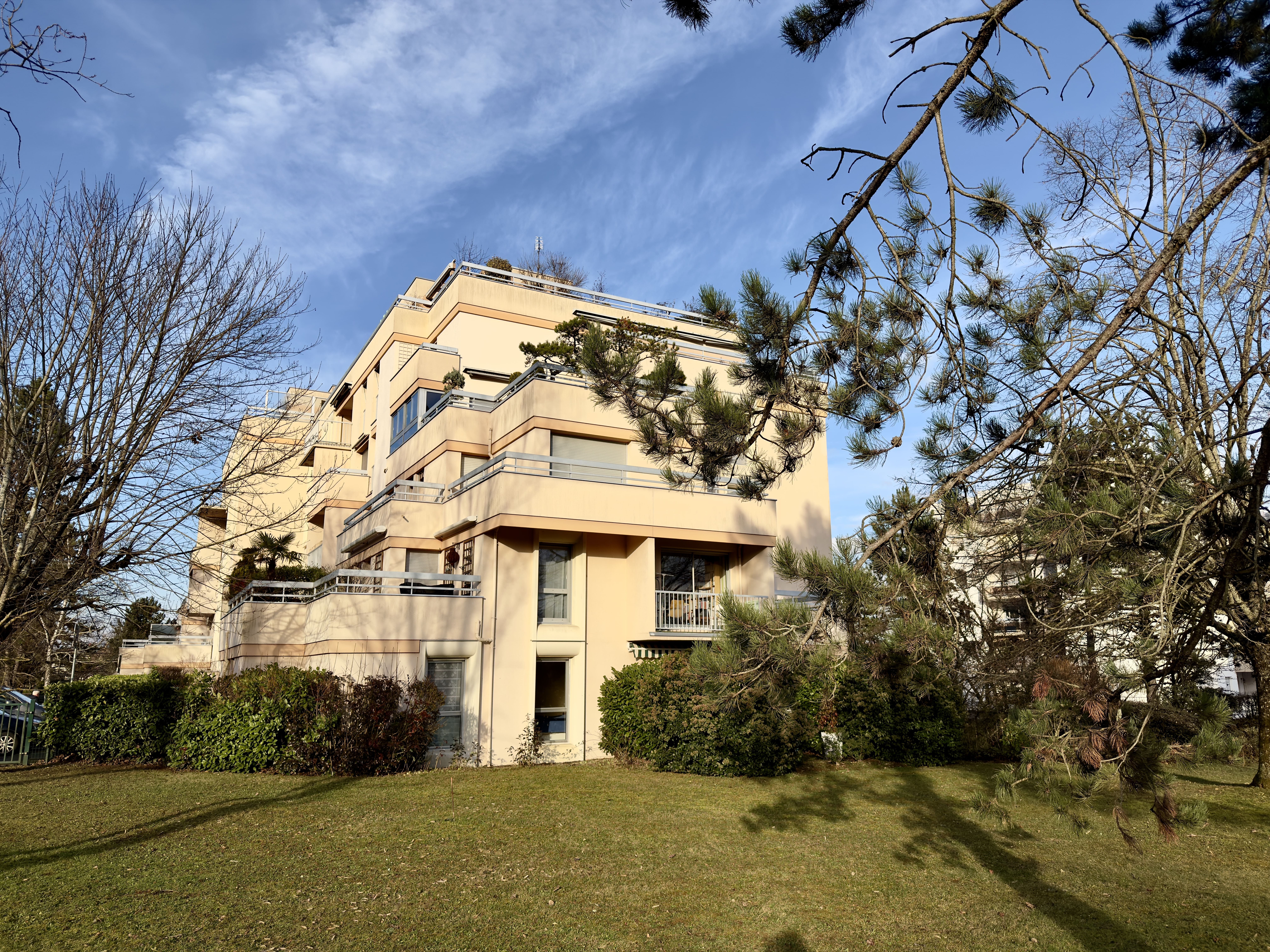 Achat immobilier Appartement 4 pièces  92m2 à Fontaine-lès-Dijon (21121) - Photo n°1