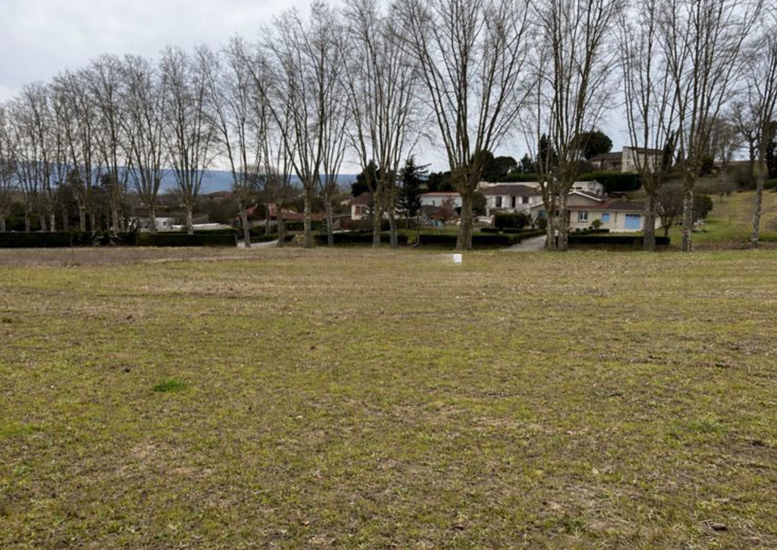 terrain  - 2088,0m2 à Soual (81580)