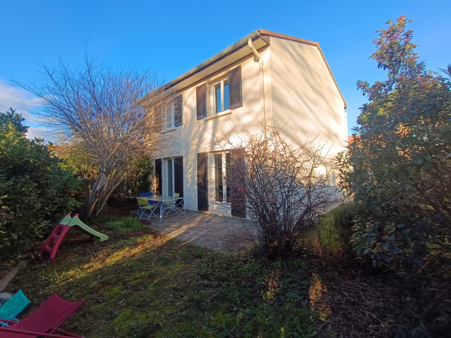 maison 5 pièces - 105m2 à Guilherand-Granges (07500)