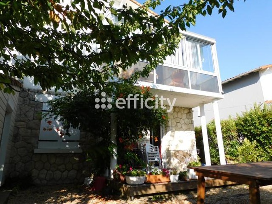 Achat immobilier Maison 6 pièces  137m2 à Royan (17200) - Photo n°1