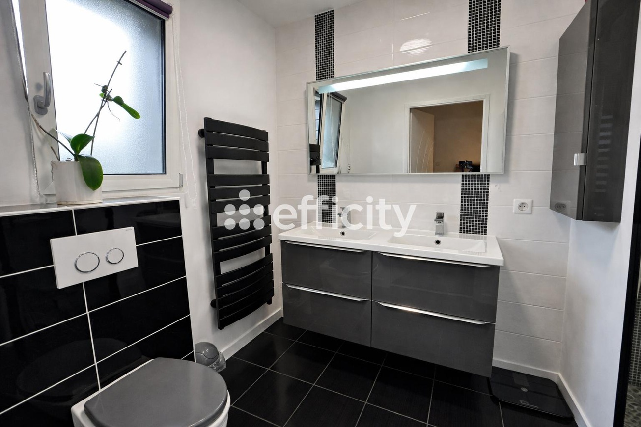 Achat immobilier Maison 8 pièces  186m2 à Bais (35680) - Photo n°5