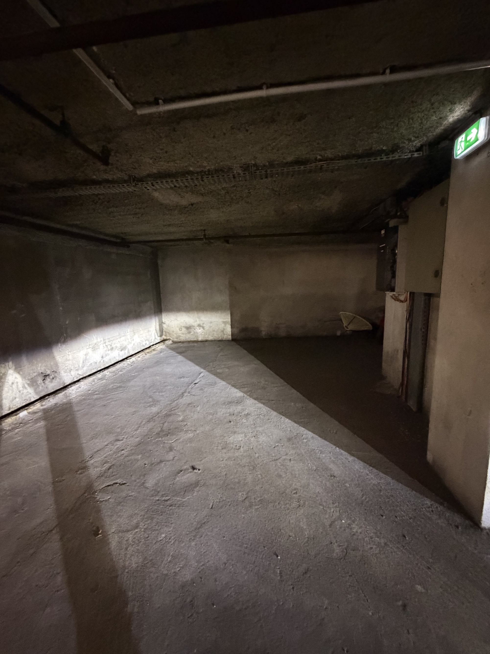 parking  - 27m2 à Marseille (13006)