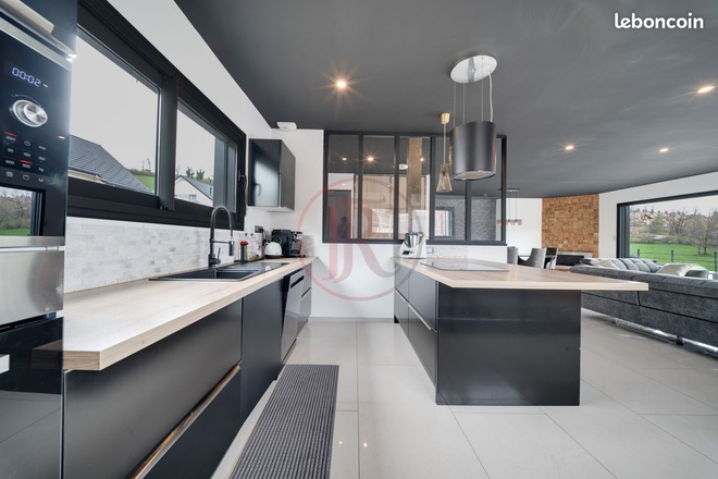 maison 4 pièces - 150m2 à Villers-le-Lac (25130)