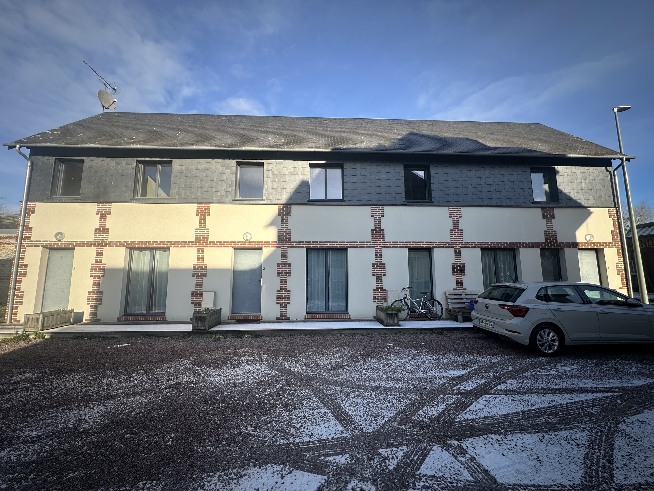 immeuble 10 pièces - 192m2 à Pont-l'Évêque (14130)