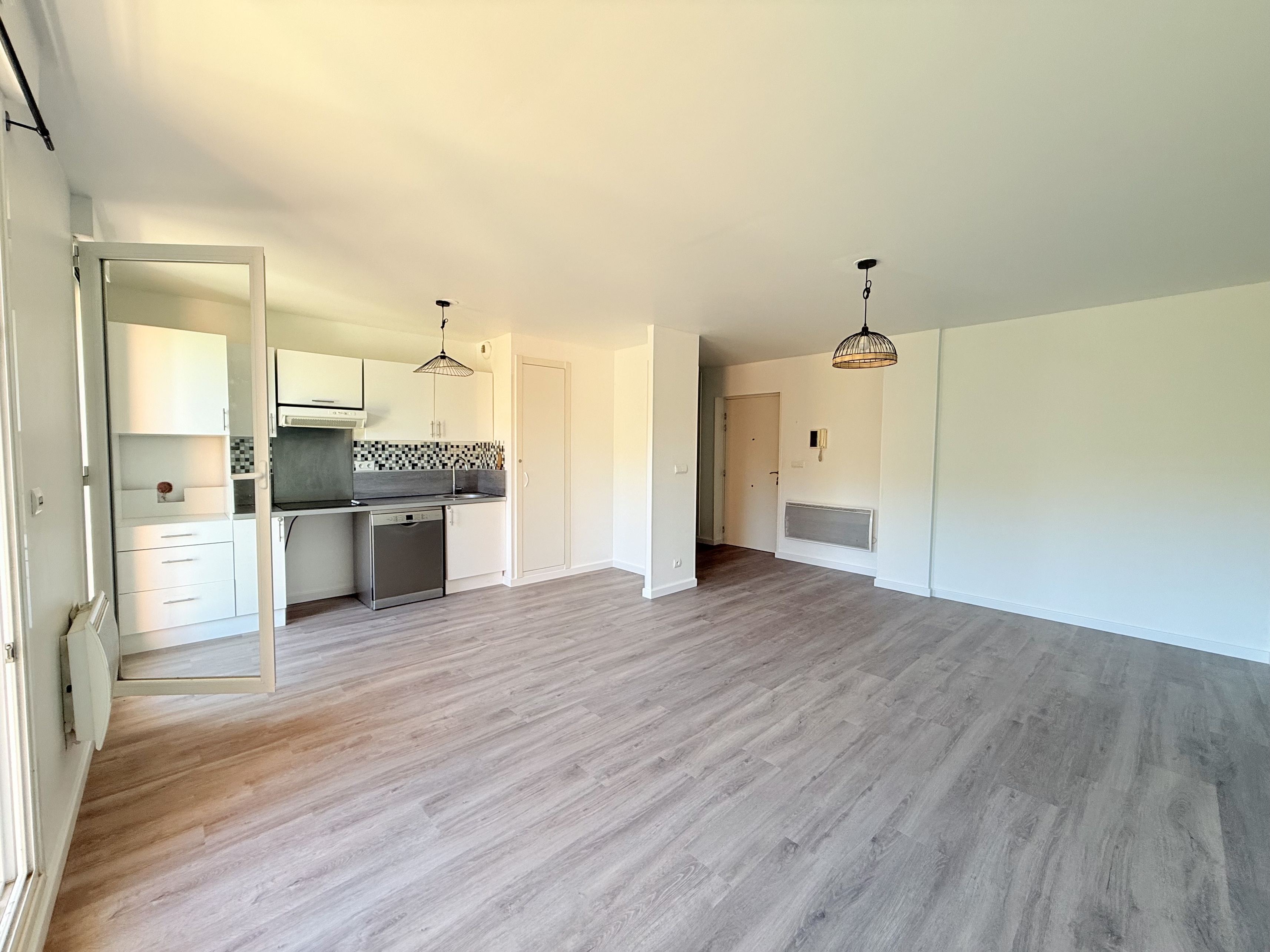 Achat immobilier Appartement 3 pièces  63m2 à Saint-Laurent-du-Var (06700) - Photo n°6