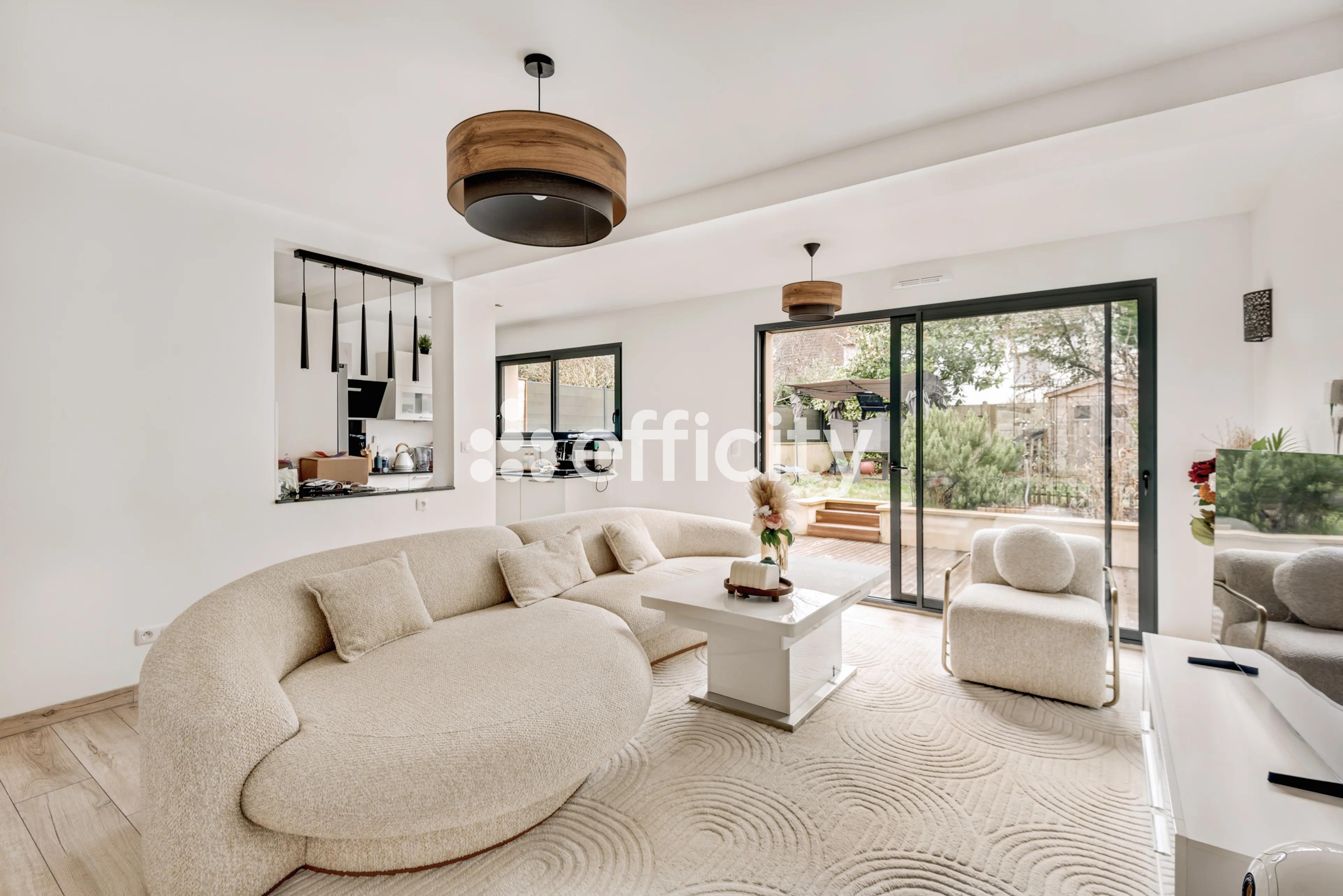 Achat immobilier Maison 6 pièces  130m2 à Vélizy-Villacoublay (78140) - Photo n°1