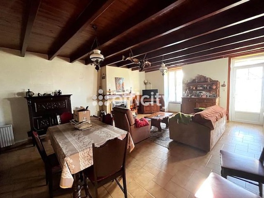 Achat immobilier Maison 7 pièces  150m2 à Semussac (17120) - Photo n°5