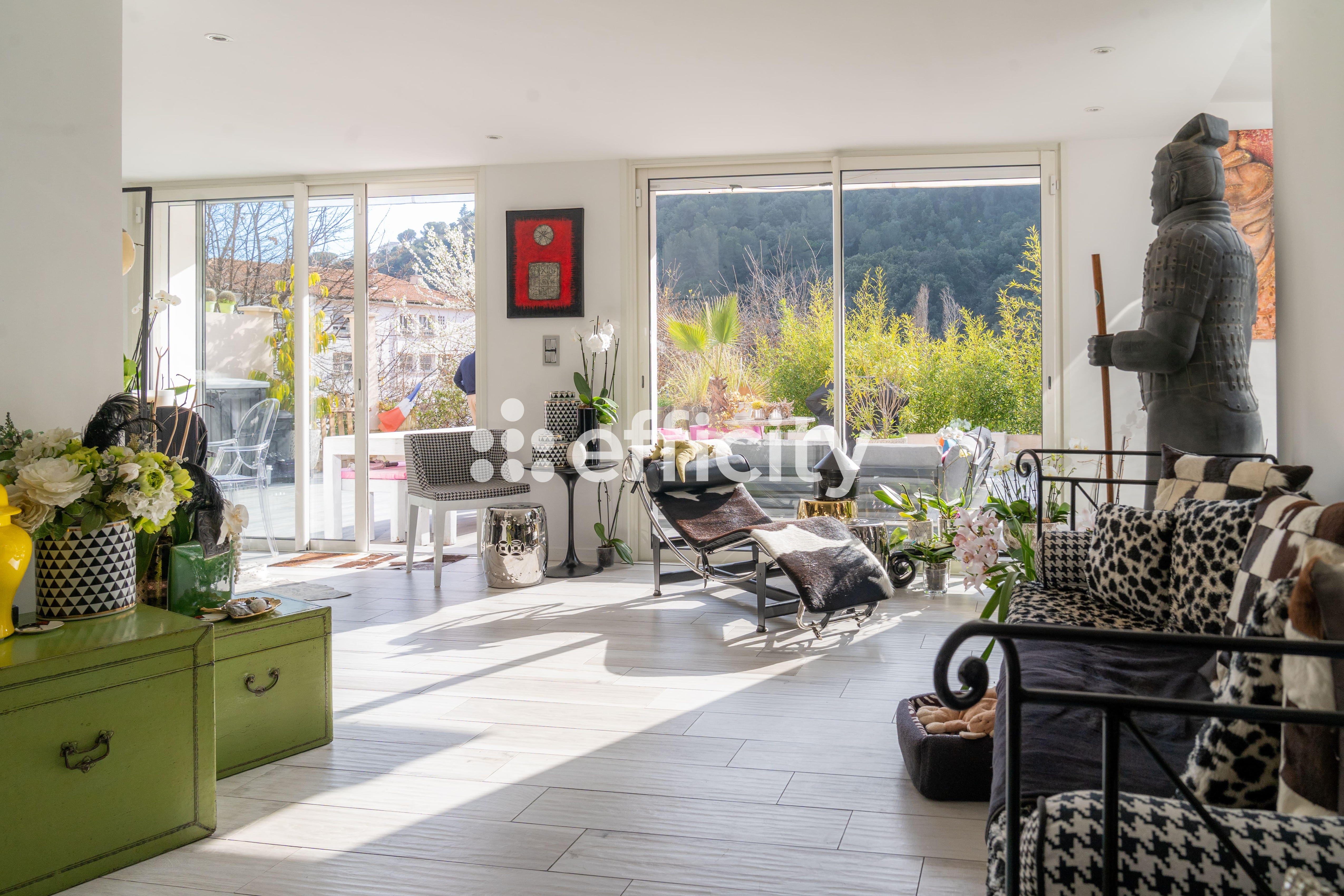 Achat immobilier Maison 5 pièces  155m2 à Nice (06000) - Photo n°11