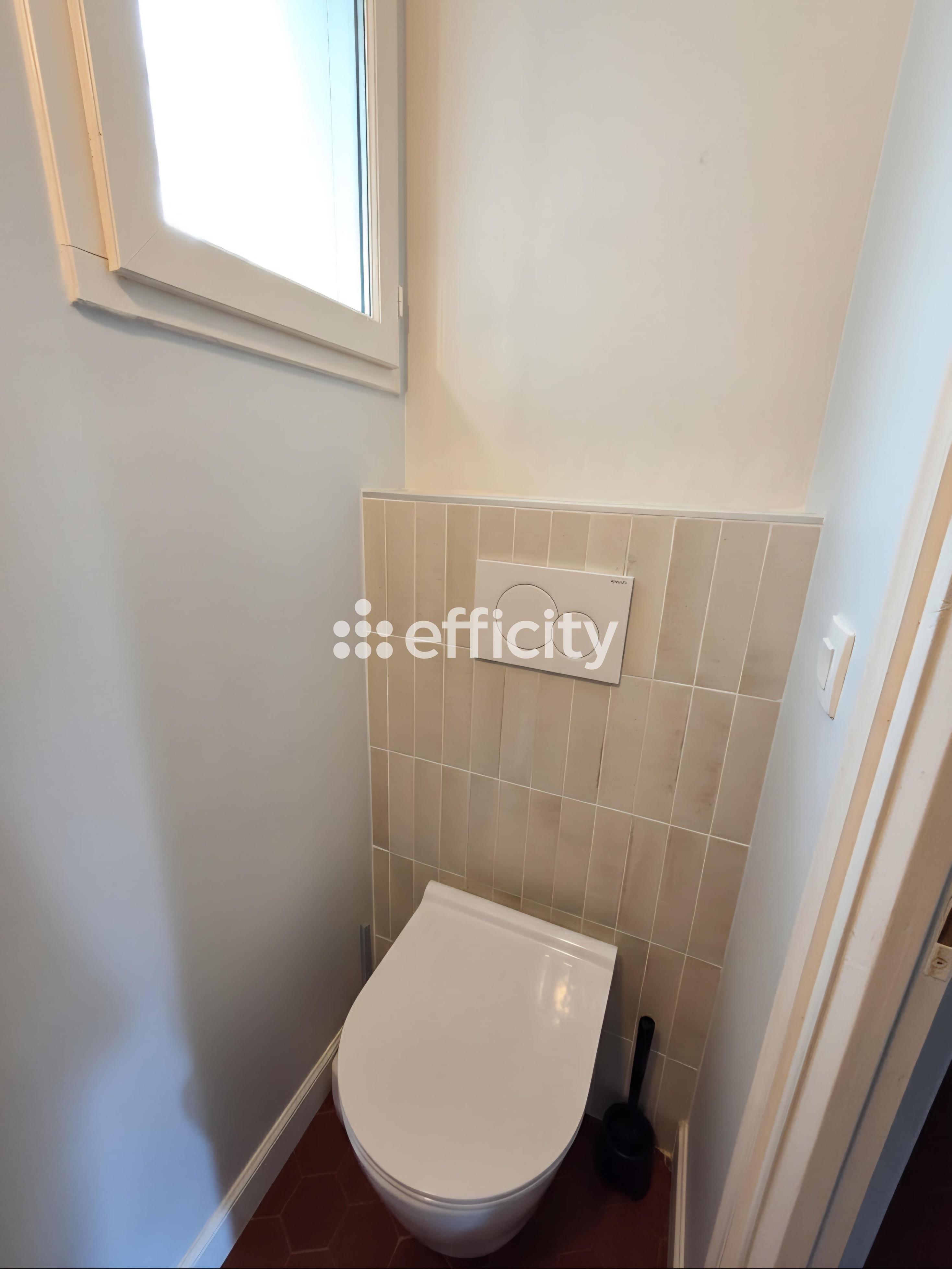 Achat immobilier Maison 5 pièces  82m2 à Grimaud (83310) - Photo n°12