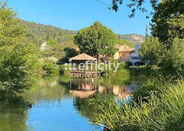 Achat immobilier Maison 5 pièces  82m2 à Grimaud (83310) - Photo n°23