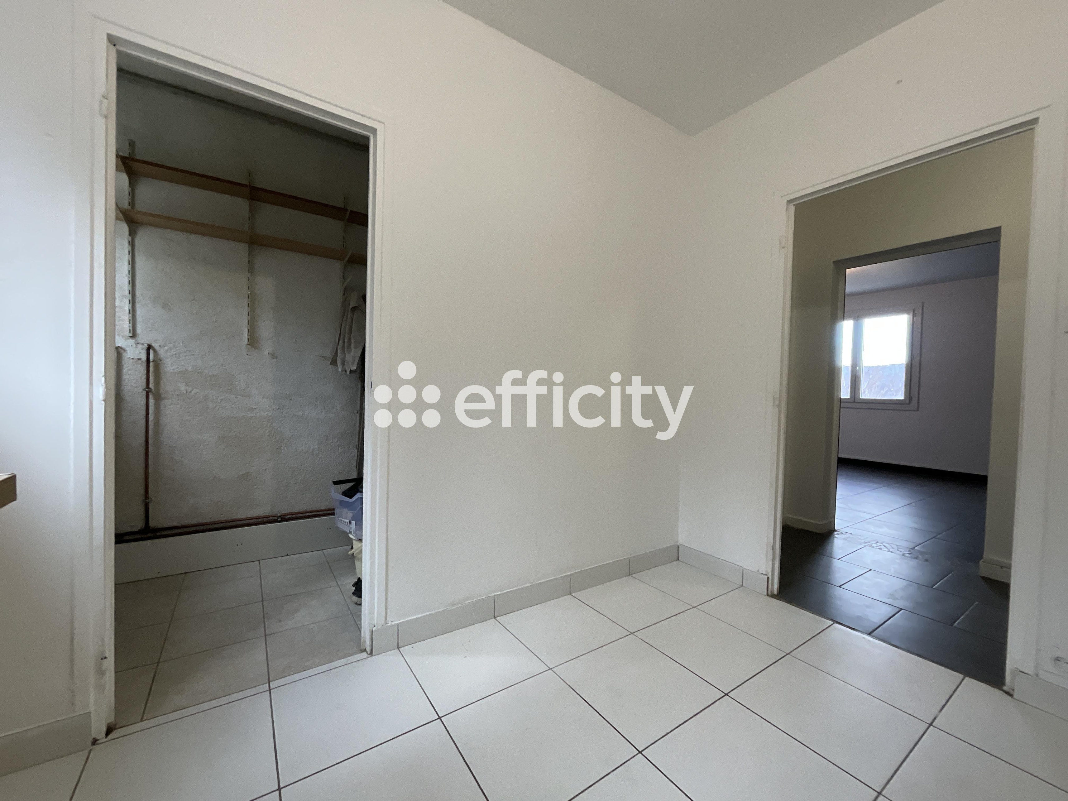Achat immobilier Appartement 4 pièces  64m2 à Privas (07000) - Photo n°5