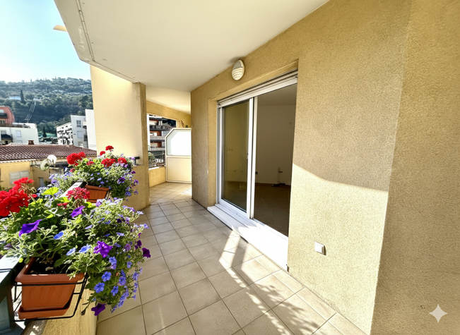 appartement 2 pièces - 35m2 à Saint-André-de-la-Roche (06730)