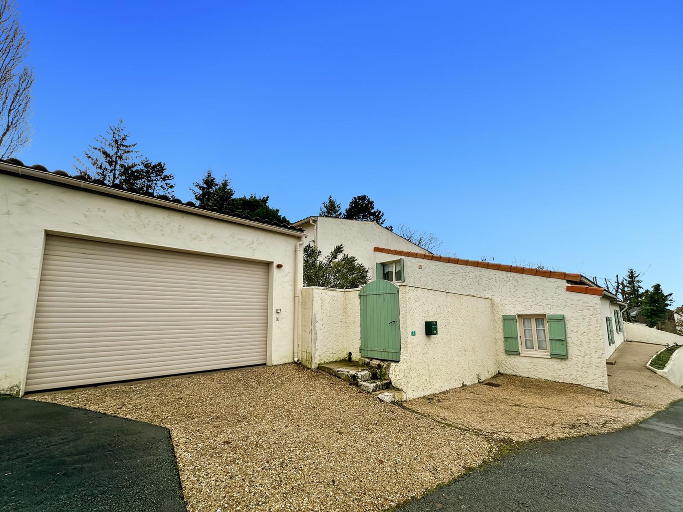 Achat immobilier Maison 5 pièces  118m2 à Fontcouverte (17100) - Photo n°7