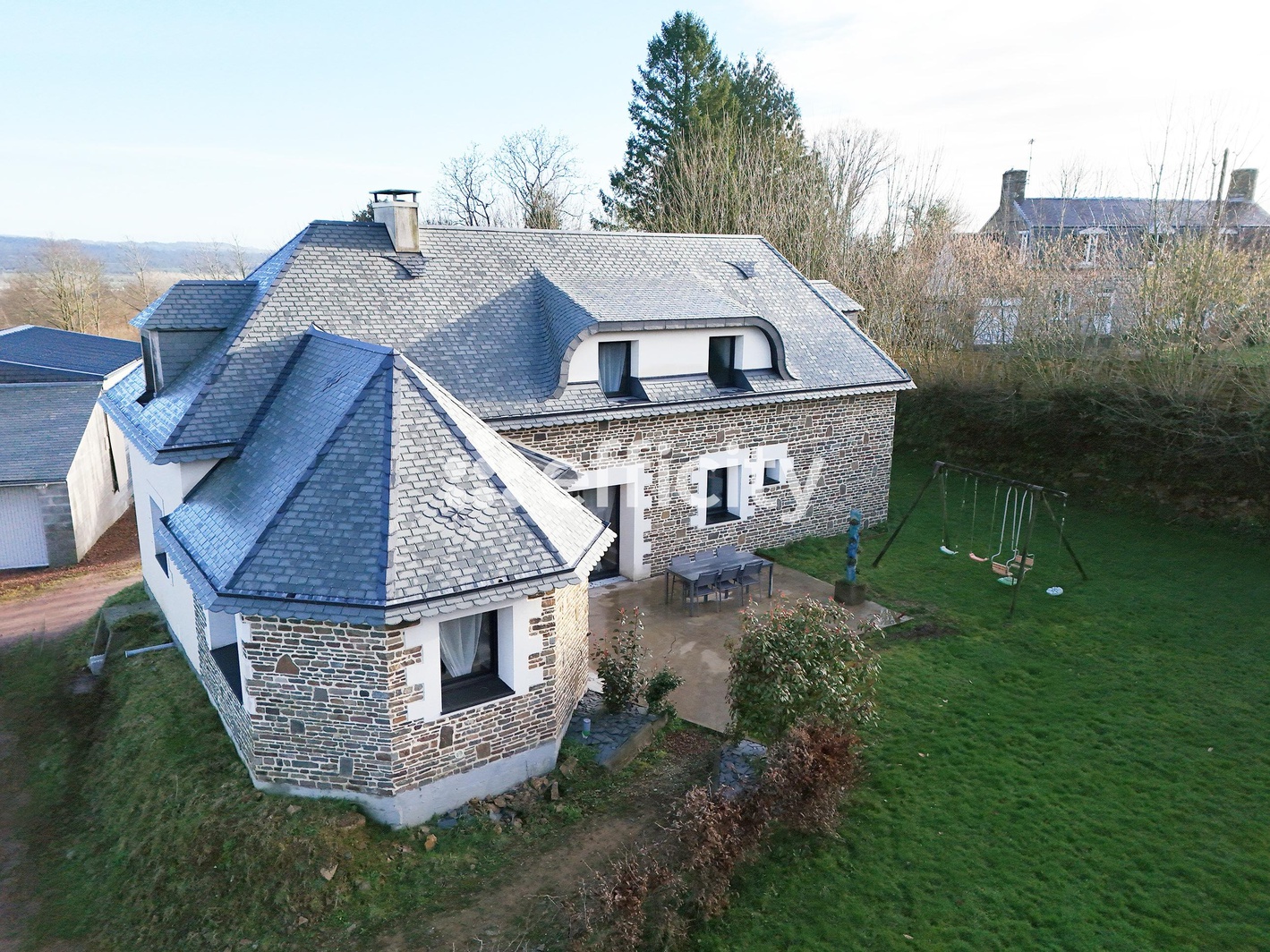maison 7 pièces - 166m2 à Villedieu-les-Poêles-Rouffigny (50800)